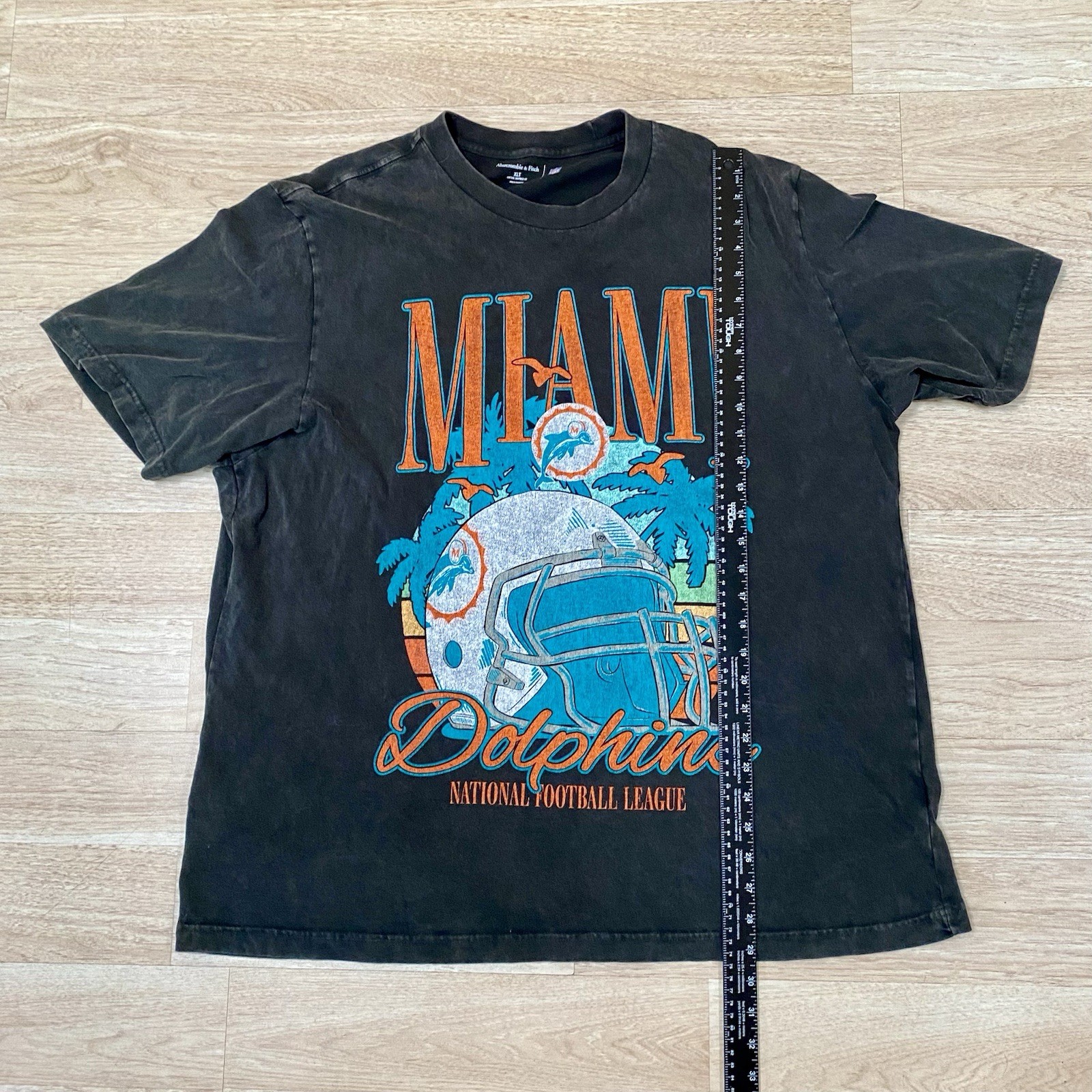 Abercrombie Fitch Miami Dolphins T-Shirt Men’s XLT TALL Faded Black Vtg Inspired gallery