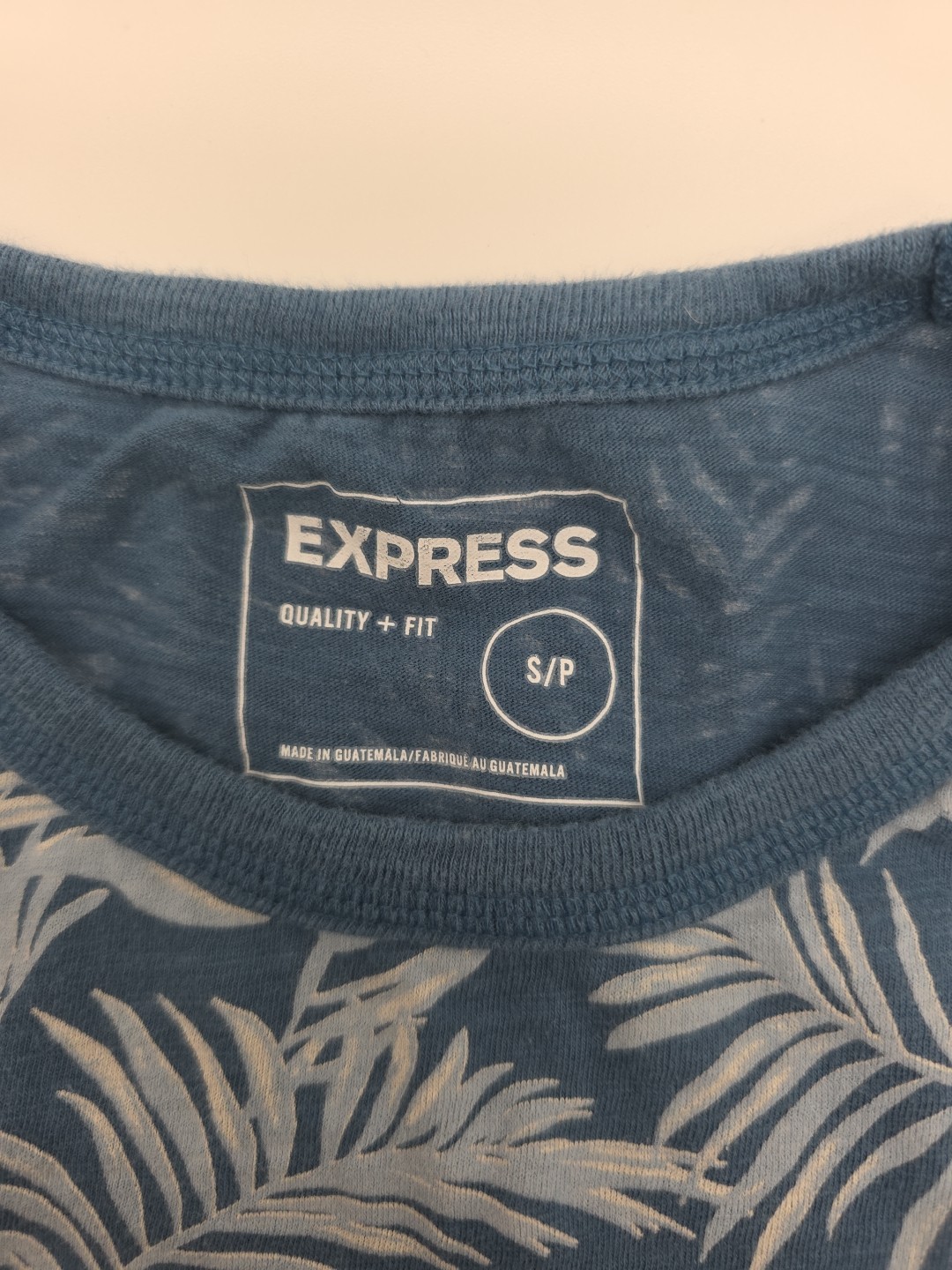 Express T-Shirt Men Small Blue AOP Floral Tee.#41144 gallery