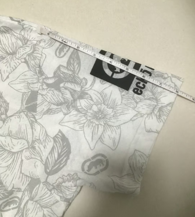 ECKO UNLTD White Flower T-Shirt L New - Discounts in Description gallery