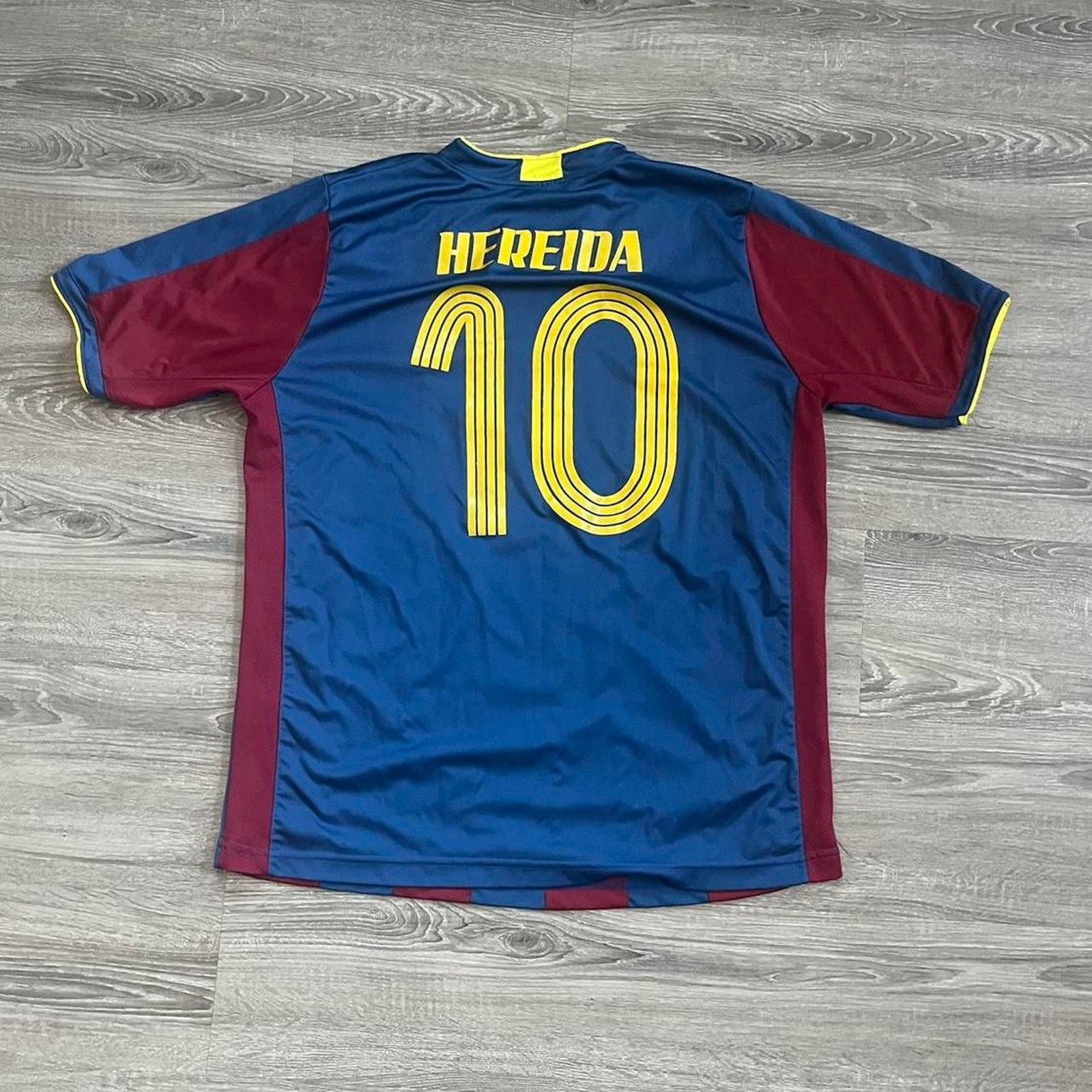 Vintage 90s Y2K Barcelona FC Football Soccer Jersey Kit Large gallery