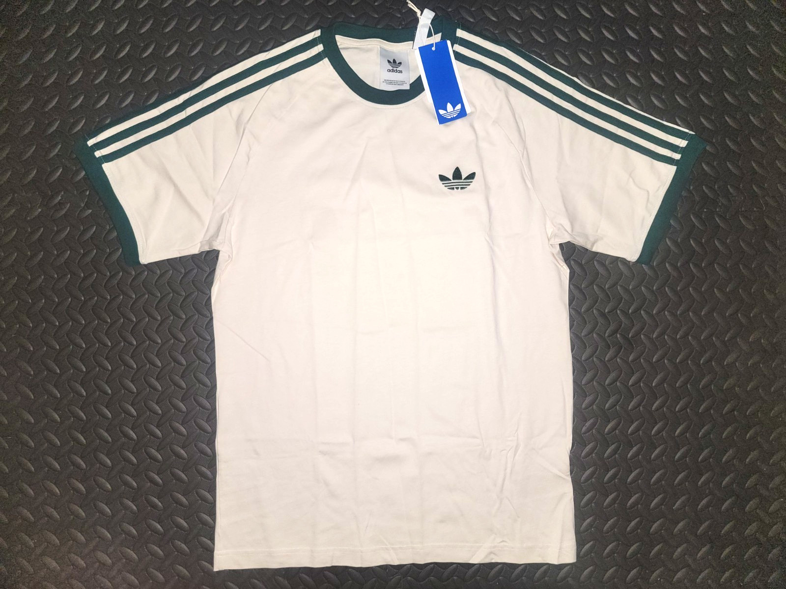 RARE NEW MENS ADIDAS ORIGINALS CALIFORNIA 3 STRIPES TREFOIL SHIRT ~ MEDIUM #HY79 gallery