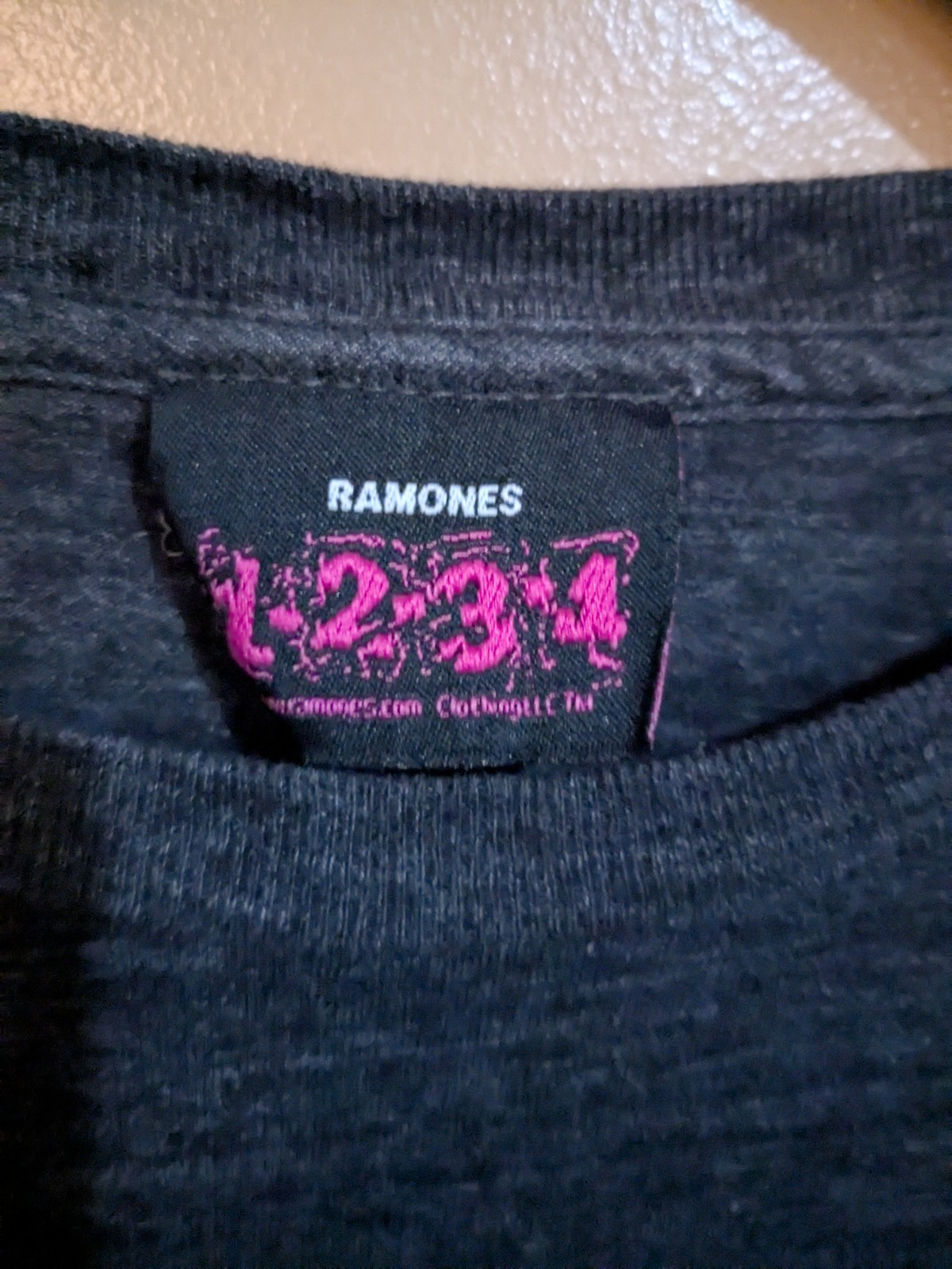 Ramones - Black Shirt. Ramones 1-2-3-4. Size 2XL gallery