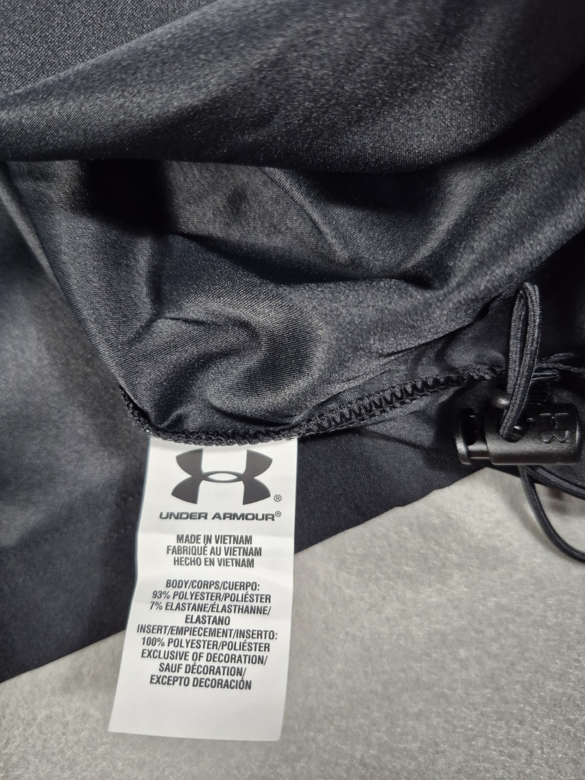 Under Armour Mens Size Small Allseason 3/4 zip Black Short Sleeve Windshirt gallery