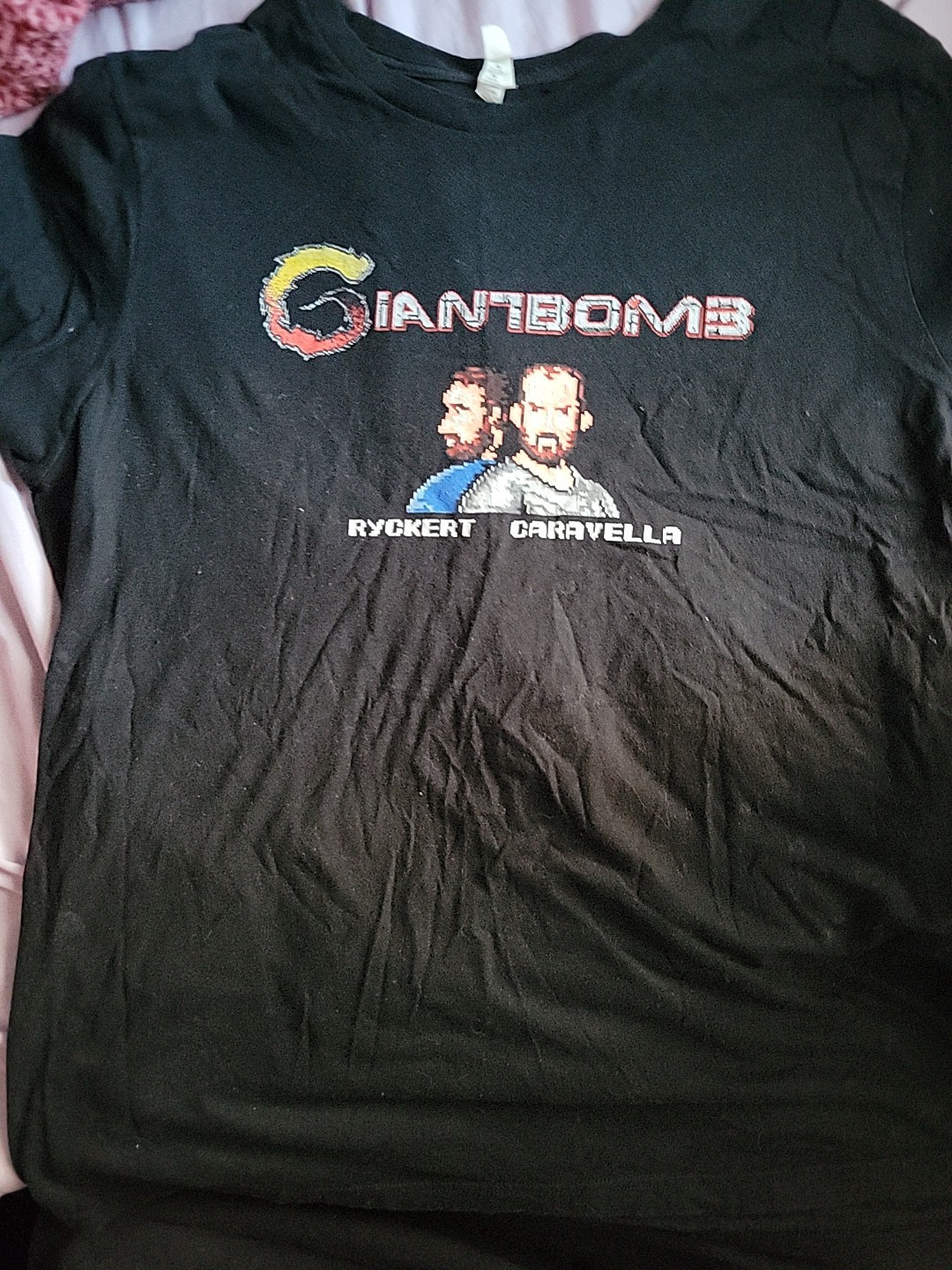 Giant Bomb Contra T-shirt