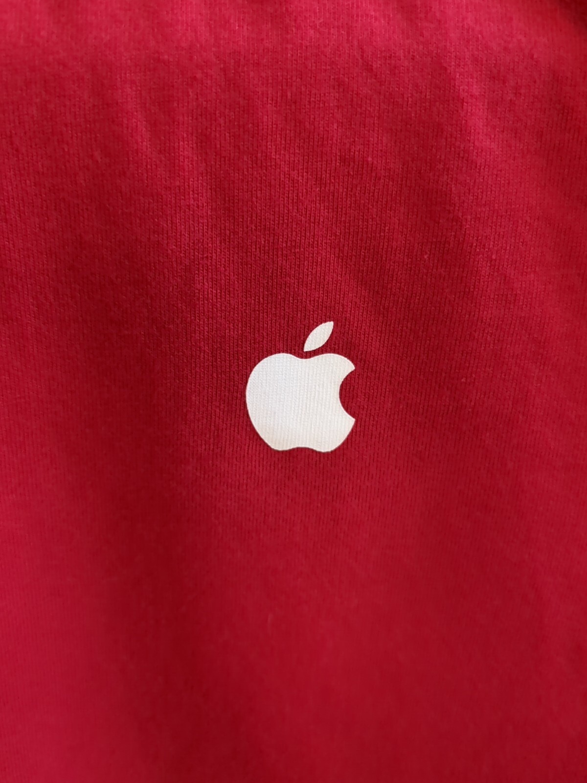 APPLE Official MAC Computer Store Employee RED Tech Staff T-Shirt Size LARGE gallery