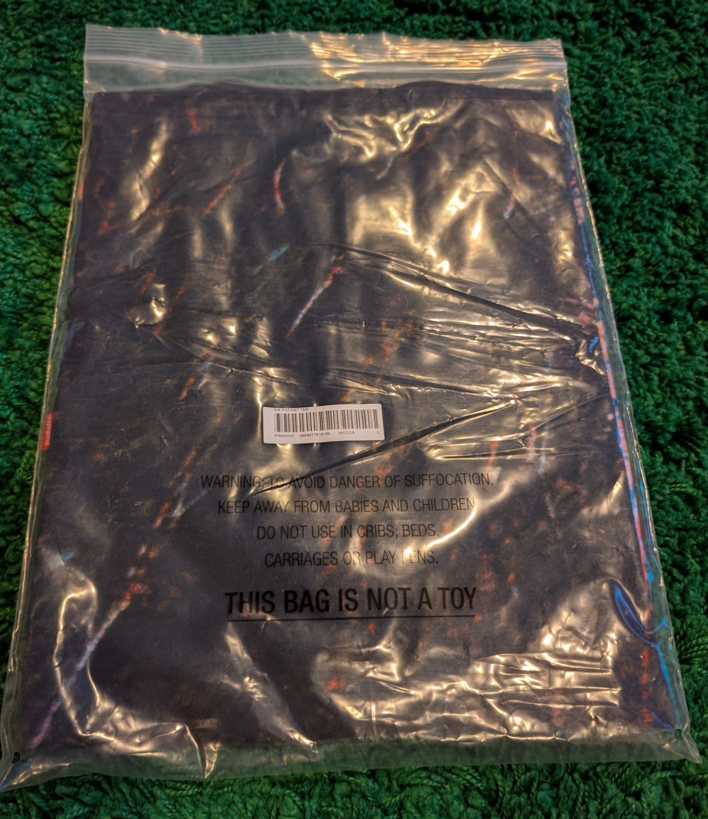 Brand New! Supreme F/W 20 S/S Pocket Tee (Woods) Large gallery
