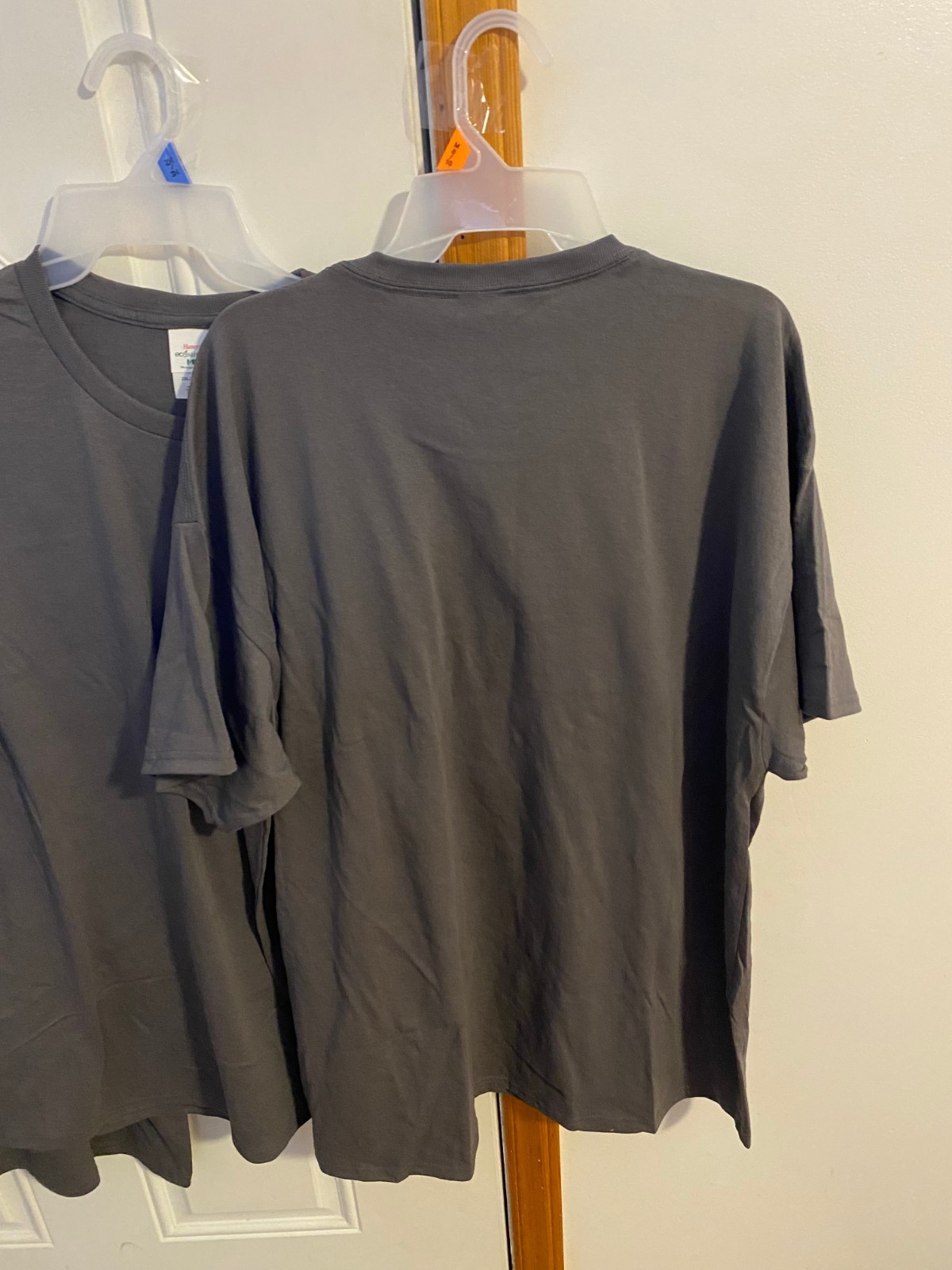 NEW WITHOUT TAGS LOT OF 6 UNISEX SIZE 2XL HANES ECOSMART GRAY T-SHIRTS gallery