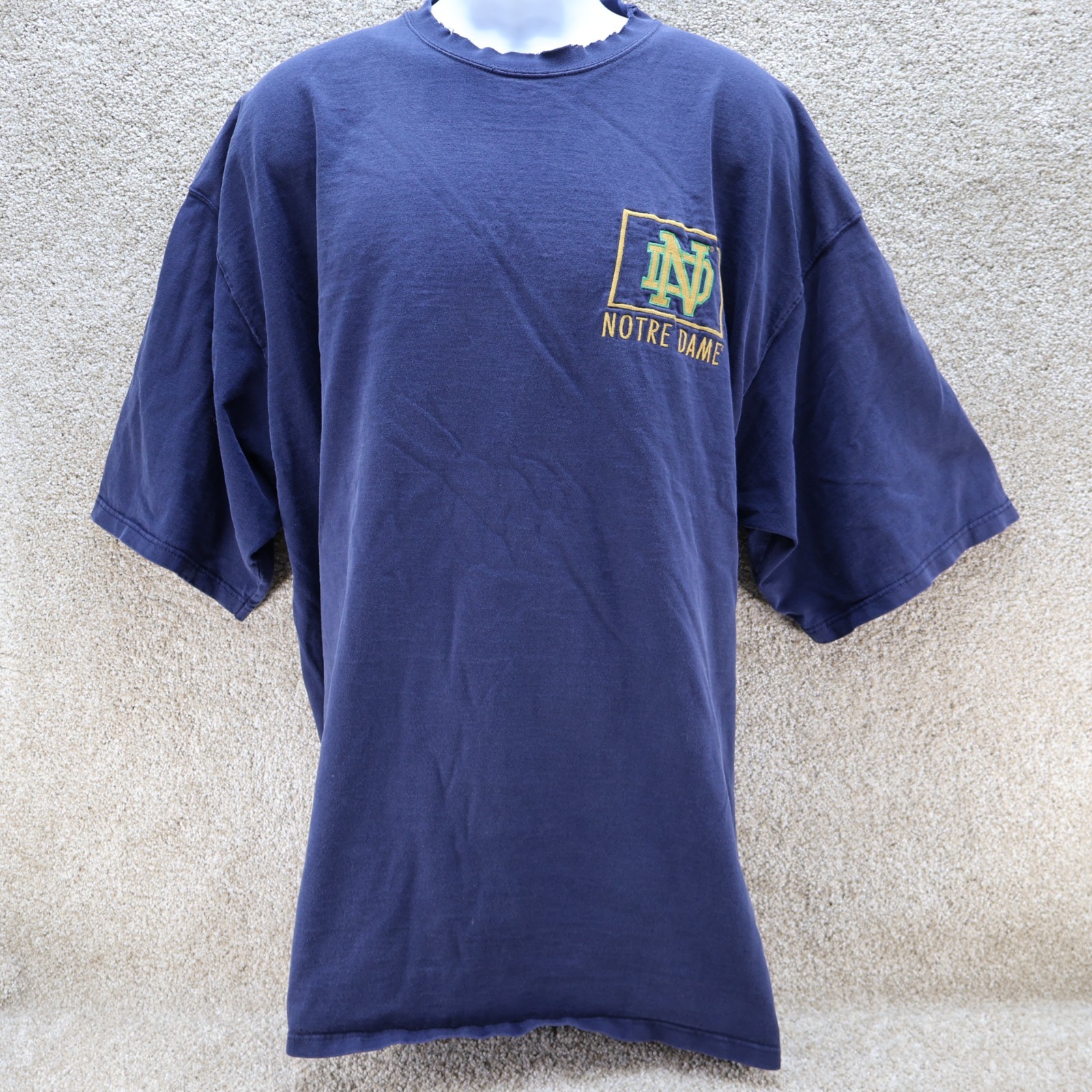 Notre Dame Mens 2XL Embroidered Logo T-Shirt Blue NCAA (see photo for flaw)