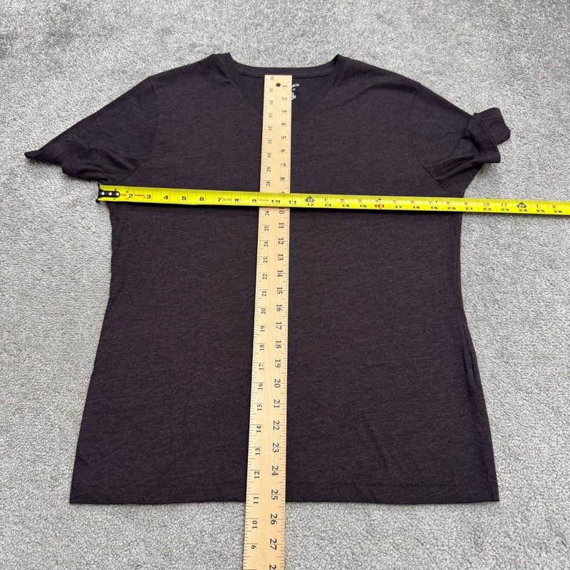 Banana Republic Premium Wash Basic V-Neck T-Shirt Mens Medium Dark Purple Tee gallery
