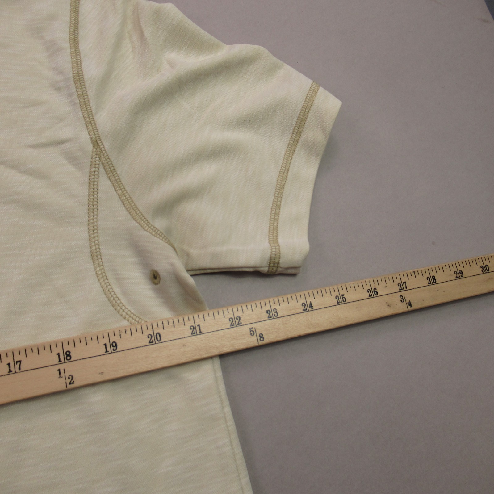 Tommy Bahama Shirt Mens Medium Short Sleeve Crew Neck Outdoor Yellow Lightweight gallery