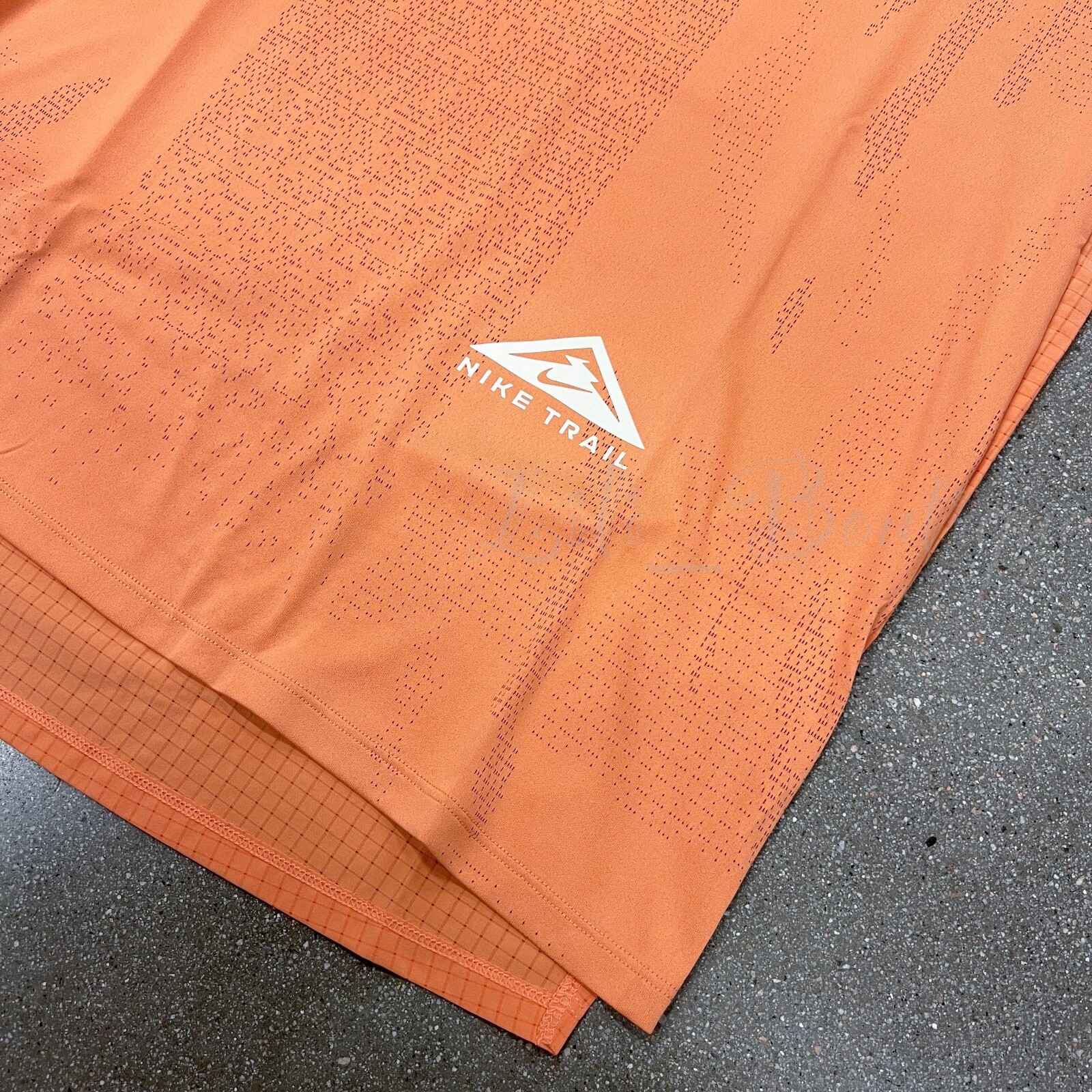 NWT Nike DM4646-871 Men Dri-Fit Rise 365 Trail Running Top Orange Trance Size M gallery