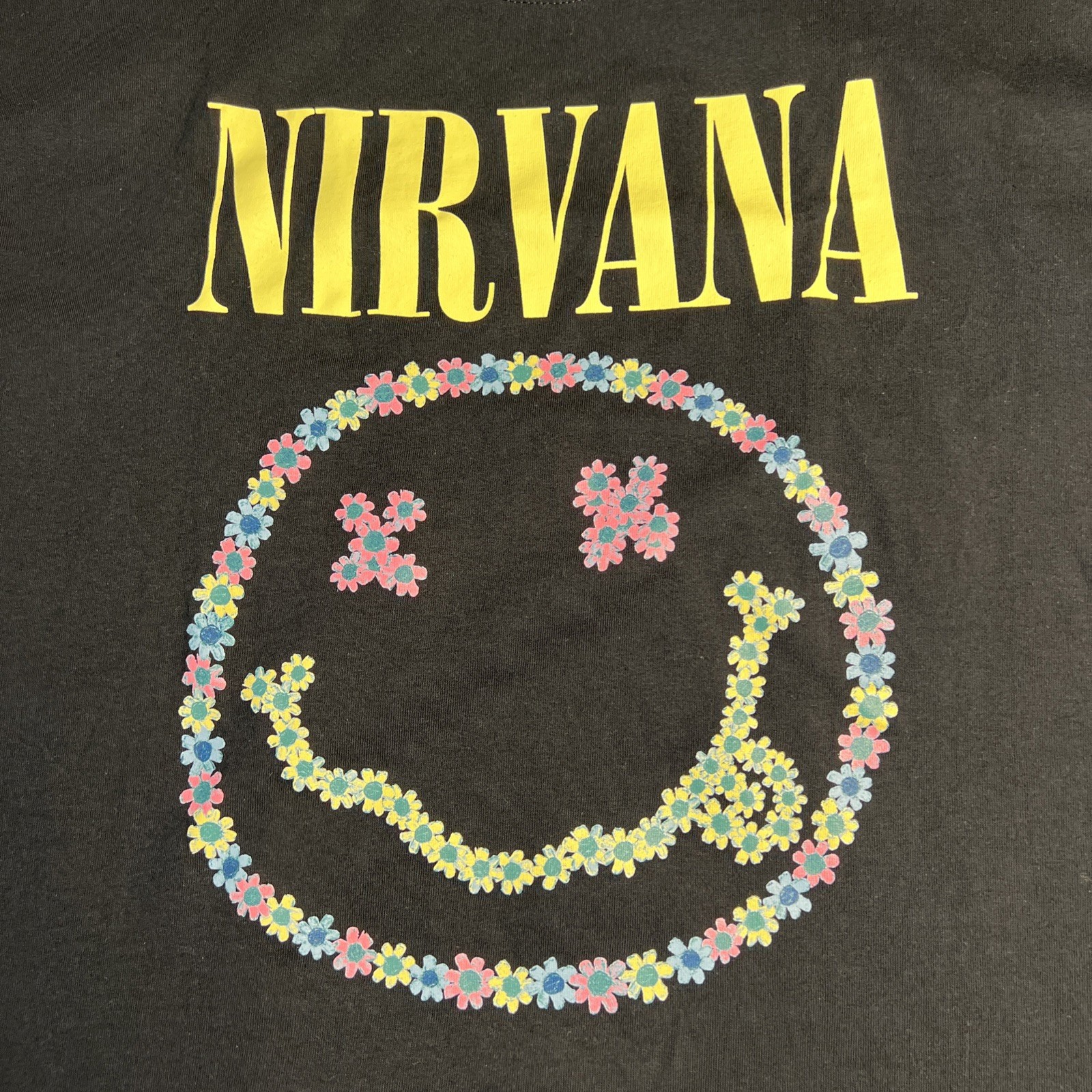 Nirvana Floral Smiley Face Logo Graphic Print Black 2022 T Shirt Mens Size 2XL gallery