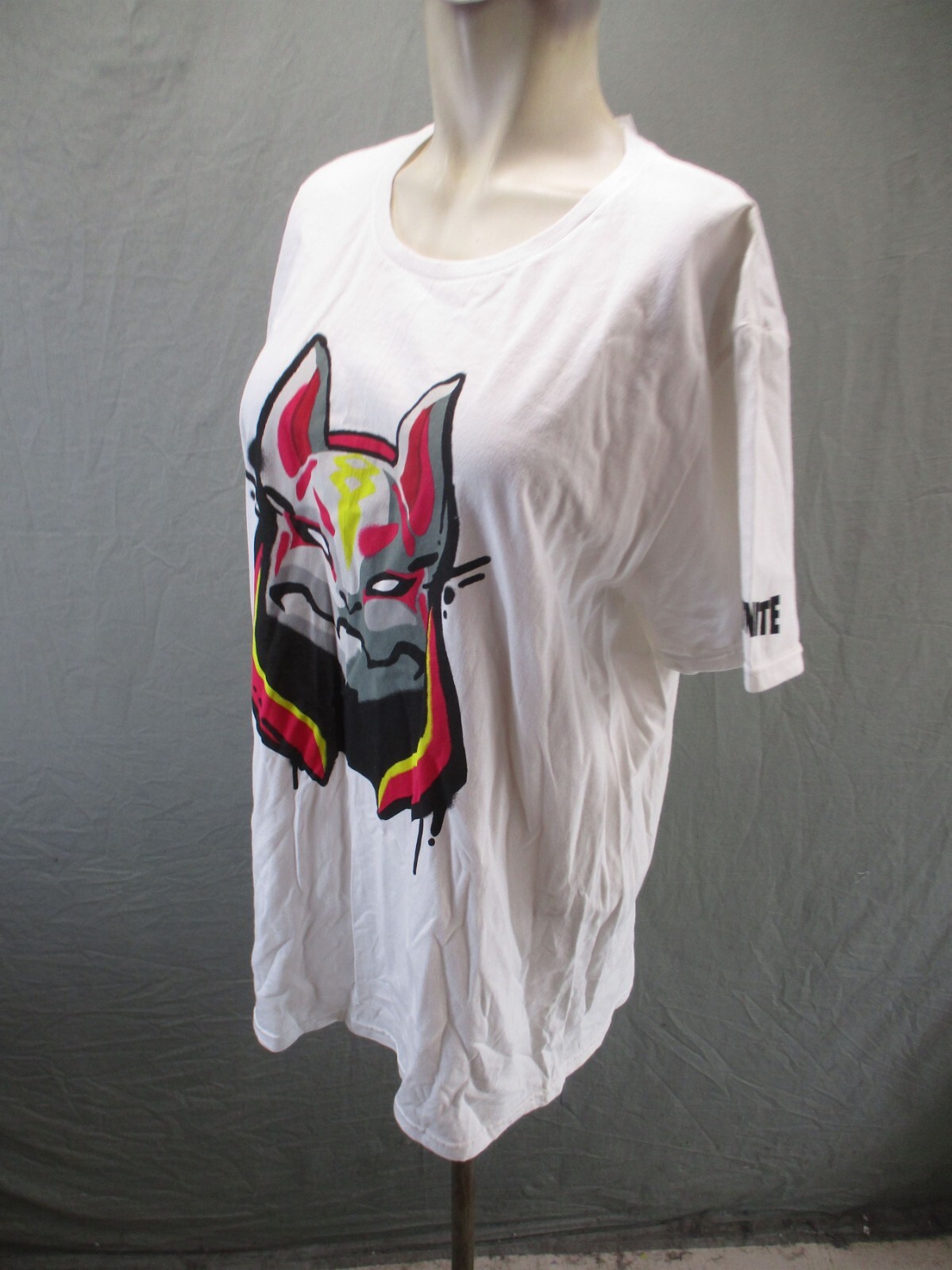 NWT EPIC GAMES Size L Mens White 100% Cotton Crew Neck Short Sleeve T-Shirt 369 gallery