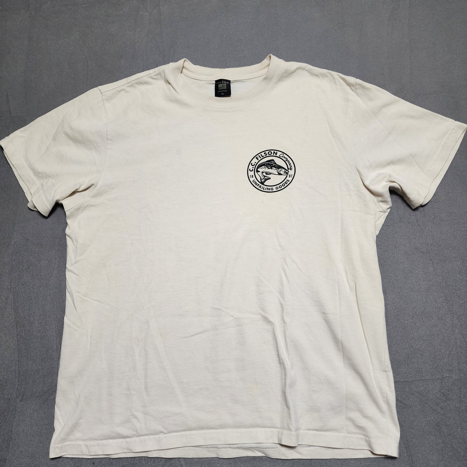 Filson Alaska Outfitter Unfailing Goods Trout Graphic T-Shirt Men's XL USA Made gallery