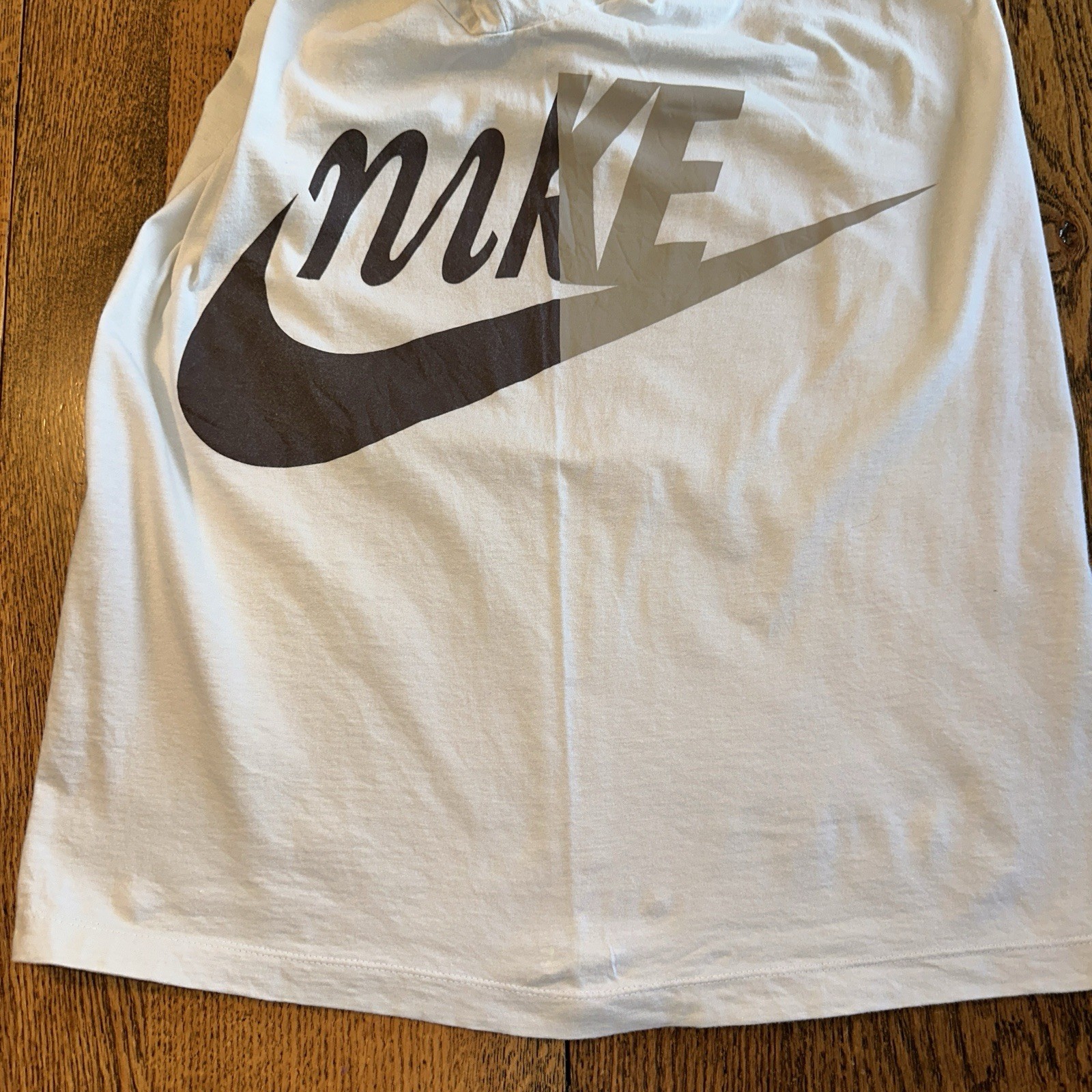 Nike Mens Graphic T Shirt Longline Medium Wraparound Split Logo Tan Swoosh Tee gallery