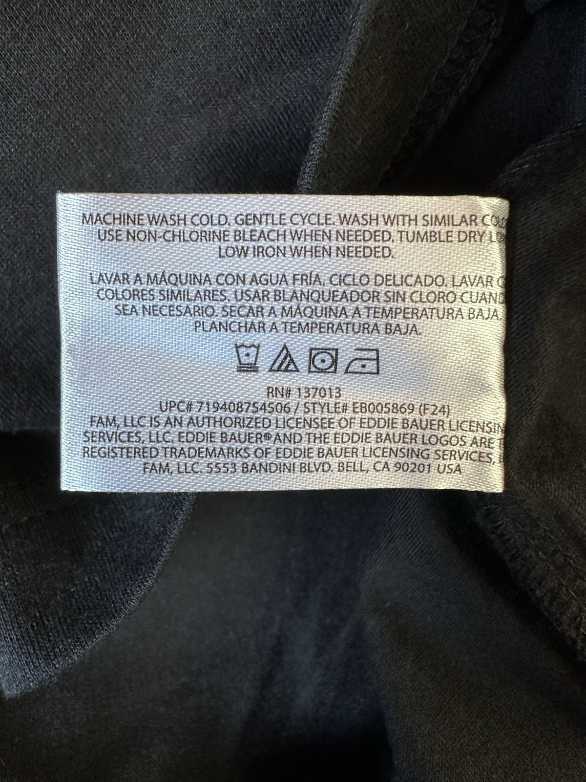 EDDIE BAUER Men's Black Medium Soft Lightweight Long Sleeve Crewneck T-Shirt gallery