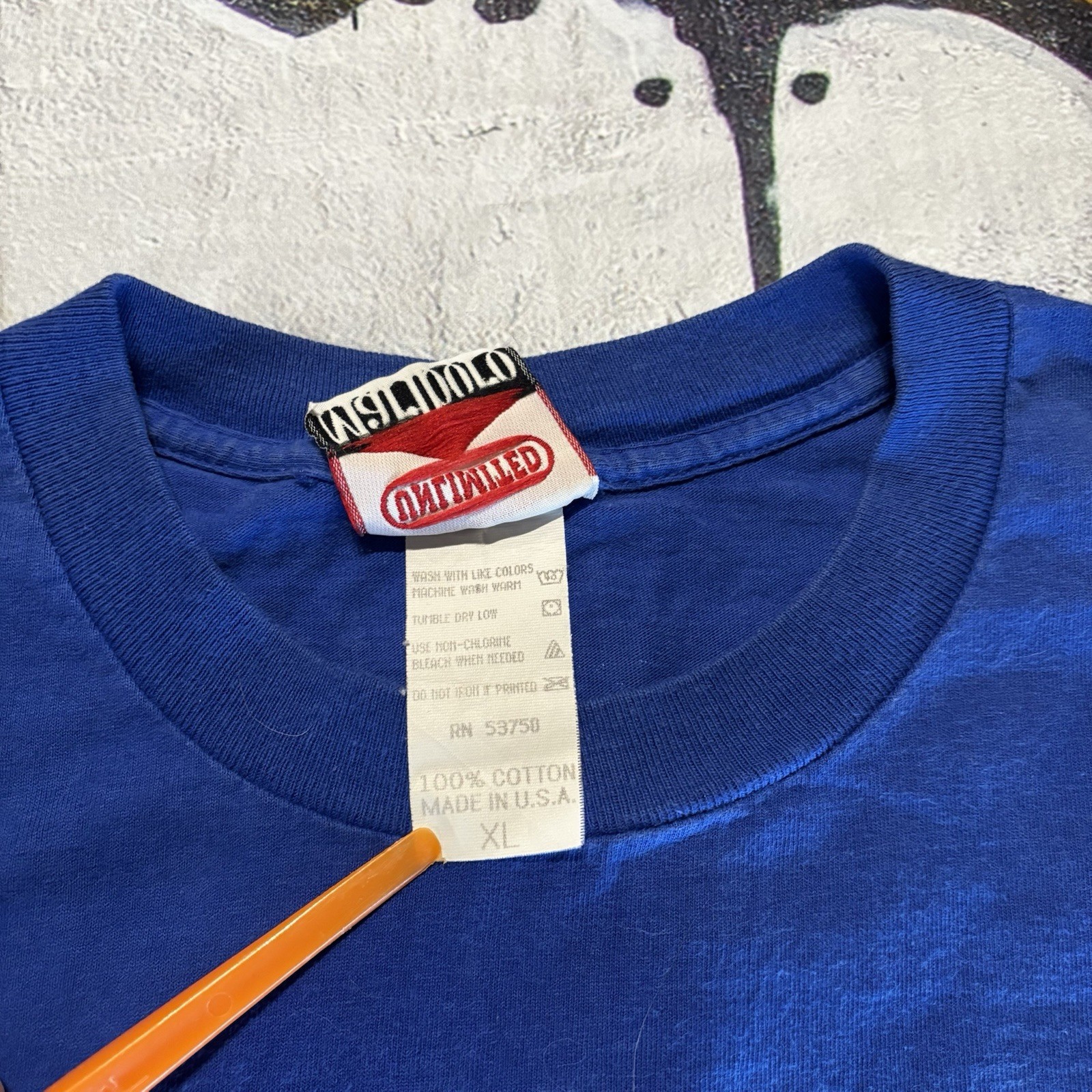 Vintage Marlboro Unlimited T Shirt XL USA Single Stitch Wolf Graphic Pocket 90s gallery