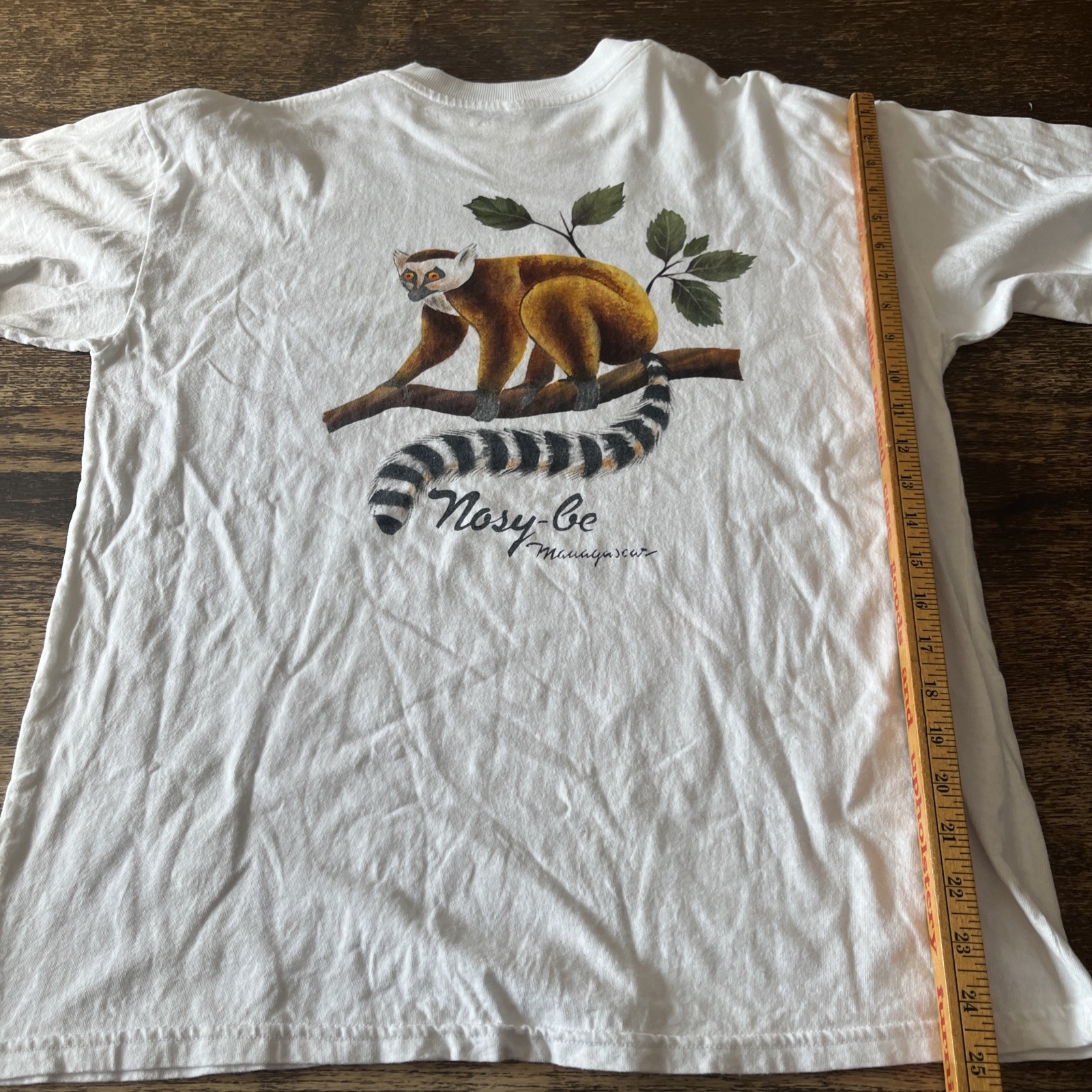Vintage Madagascar Lemurs Shirt Sz XL Tourist Tee Funny 90s gallery