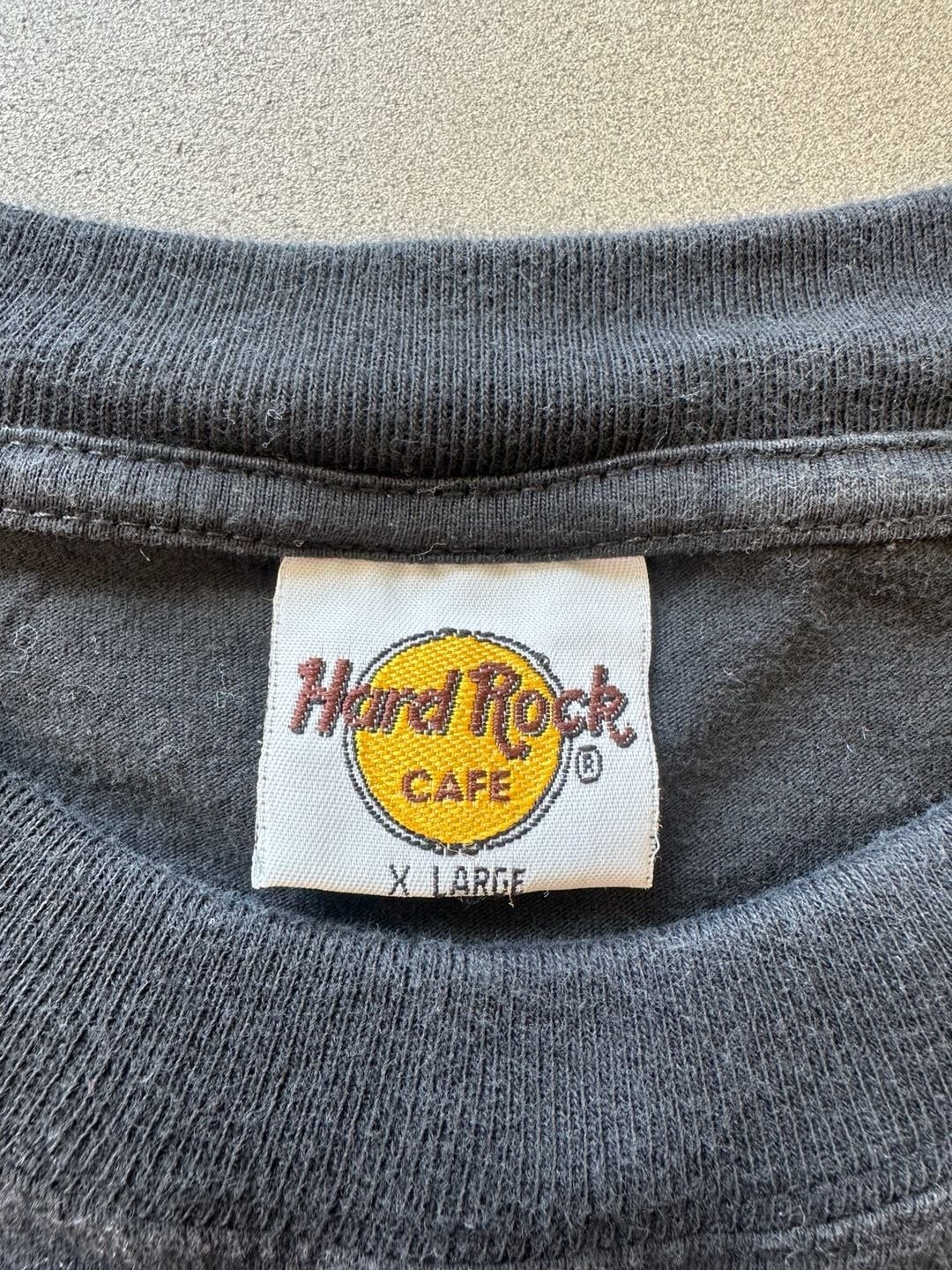 Vintage Hard Rock Cafe Madrid Silver Logo T-Shirt XL gallery