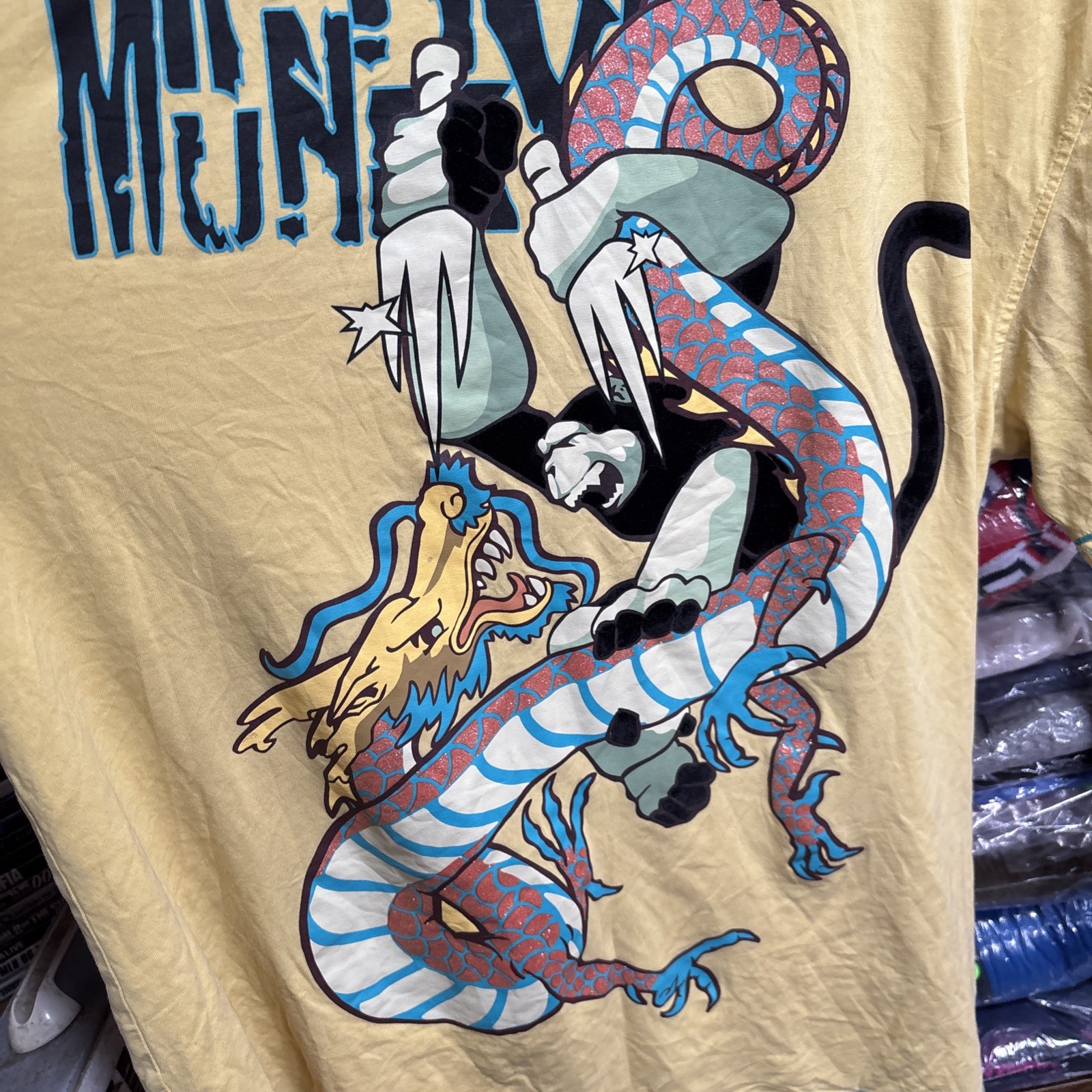 VINTAGE DRUNKNMUNKY MONKEY VS DRAGON T-SHIRT SIZE 2XL gallery