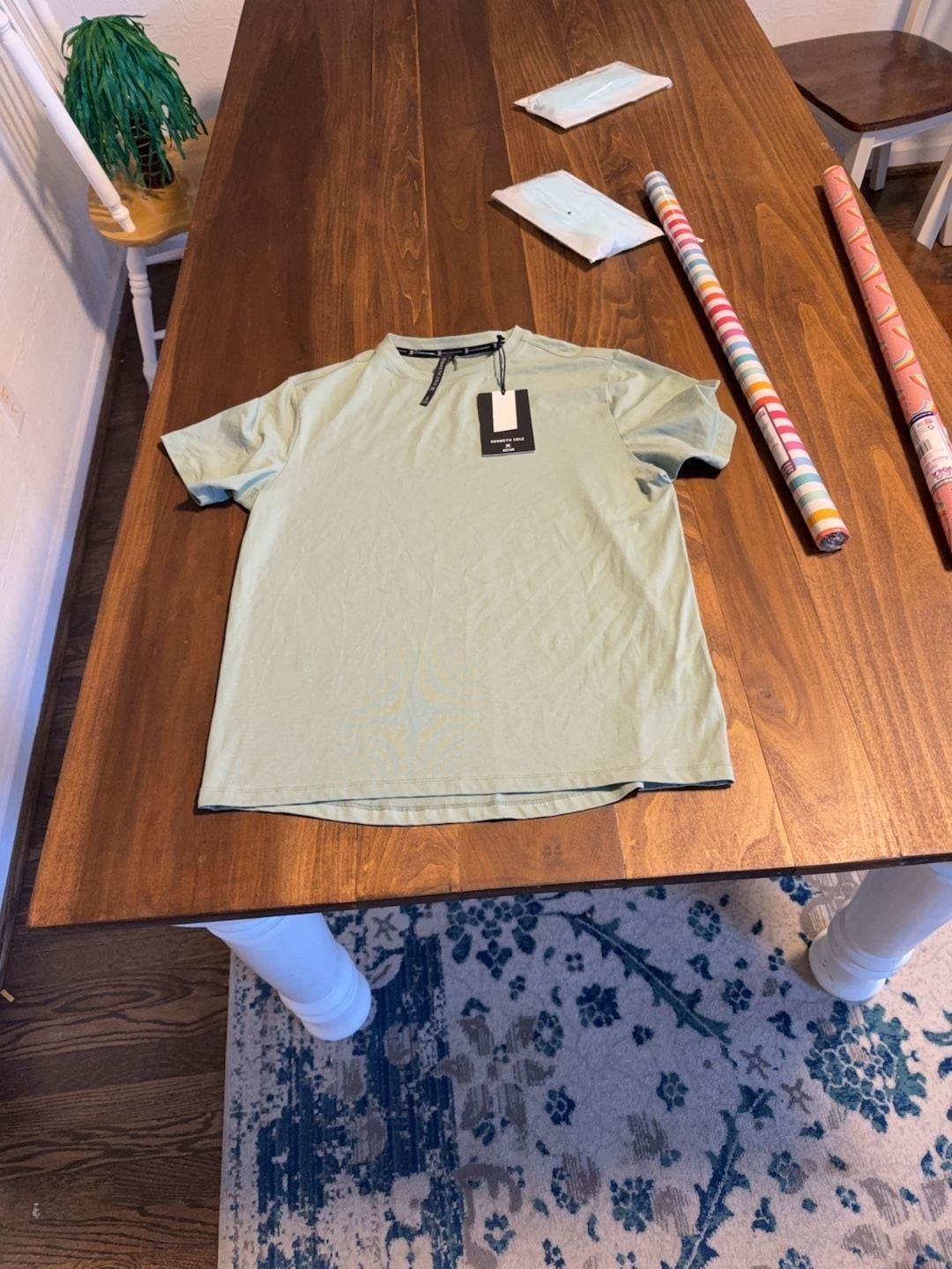 Kenneth Cole Active The Core Collection T-Shirt Size S gallery