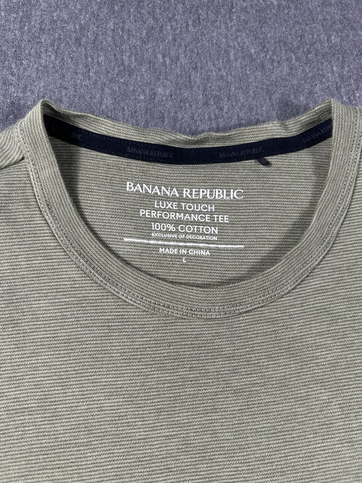 Banana Republic LuxeTouch Performance Tee inSage Green gallery