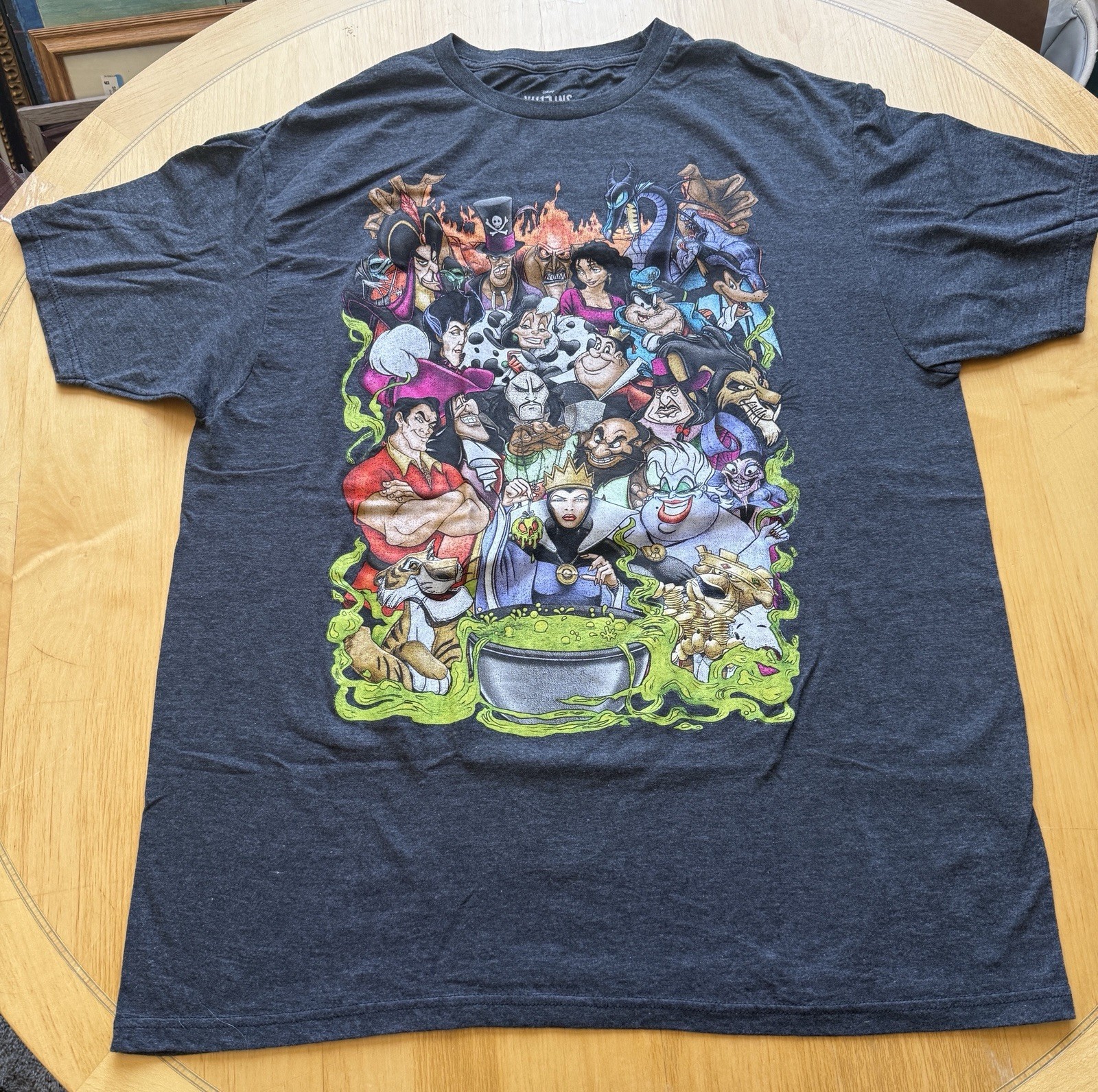 Disney Villains Graphic T Shirt XL Evil Queen Ursula Scar Maleficent Tee gallery