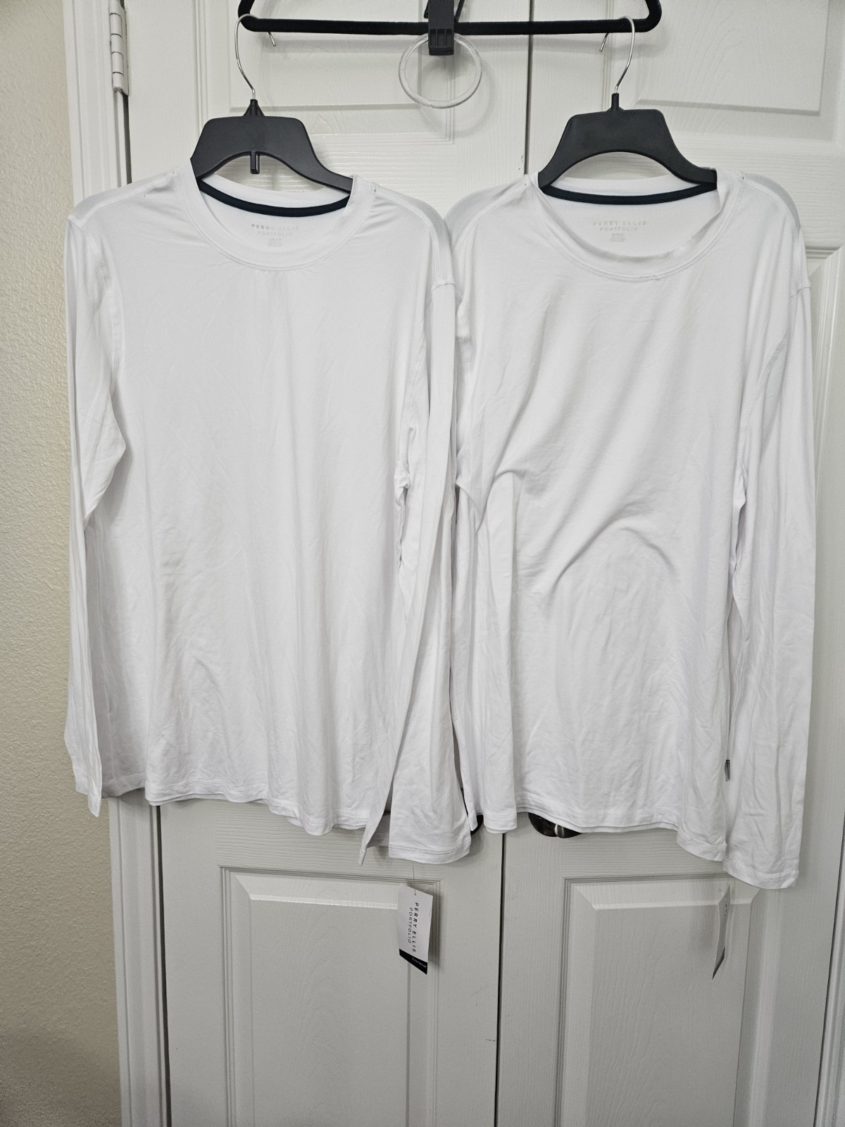 2 x Perry Ellis Portfolio Men's Deluxe Touch Crewneck Shirts Brilliant Lg/Xl gallery