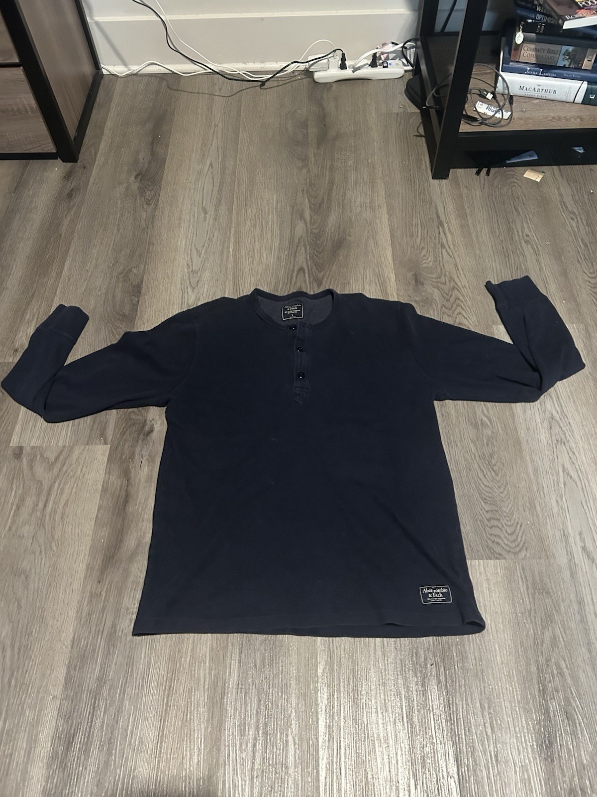 Abercrombie & Fitch Mens Large Navy Thermal Waffle Knit Henley Shirt gallery