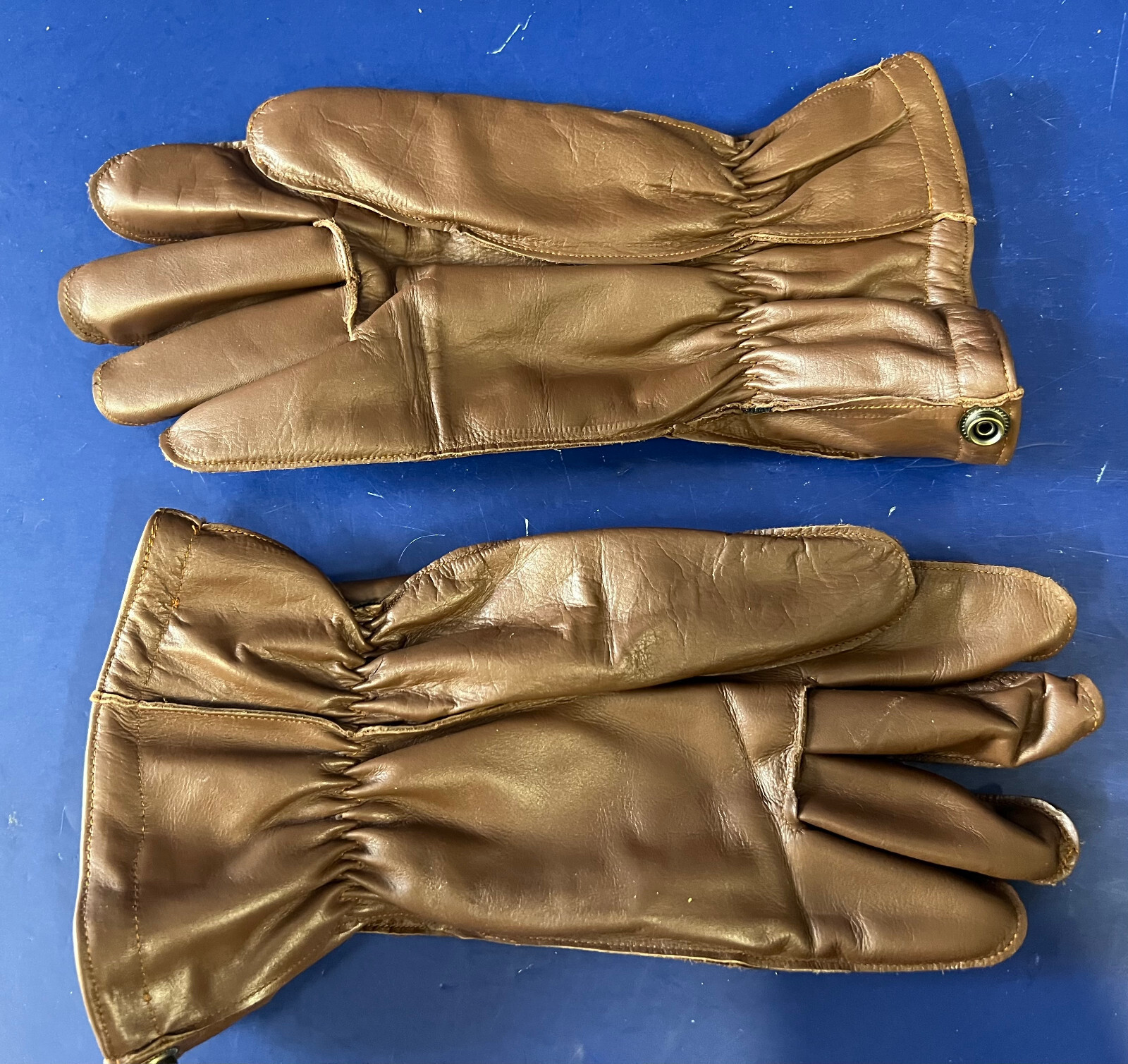 USAAF F-2/F-3 ELECTRICALLY HEATED FLYING GLOVES- SIZE LARGE