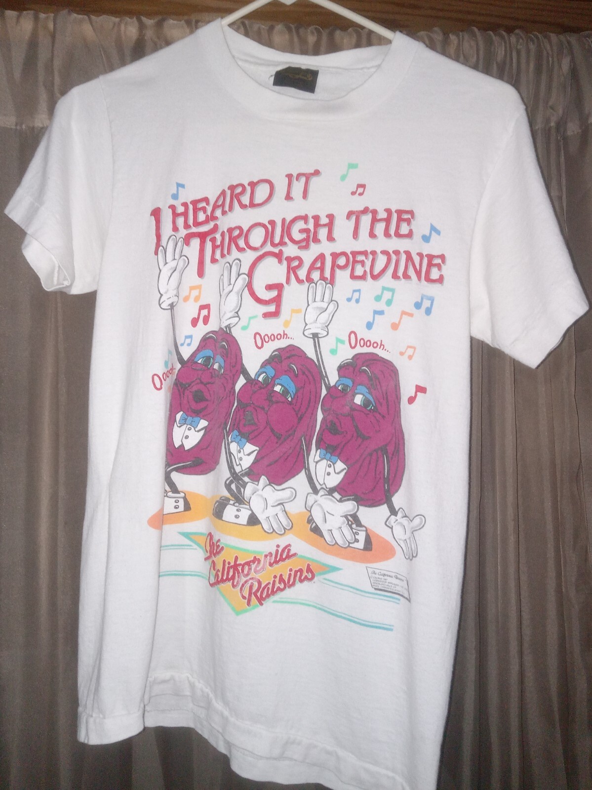 Vintage California Raisins Through The Grapevine Shirt SIZE SMALL USA made