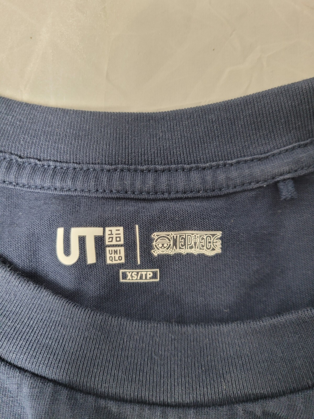UNIQLO ONE PIECE FILM RED UT collaboration Shirt Luffy Shanks Adult Size XSmall gallery