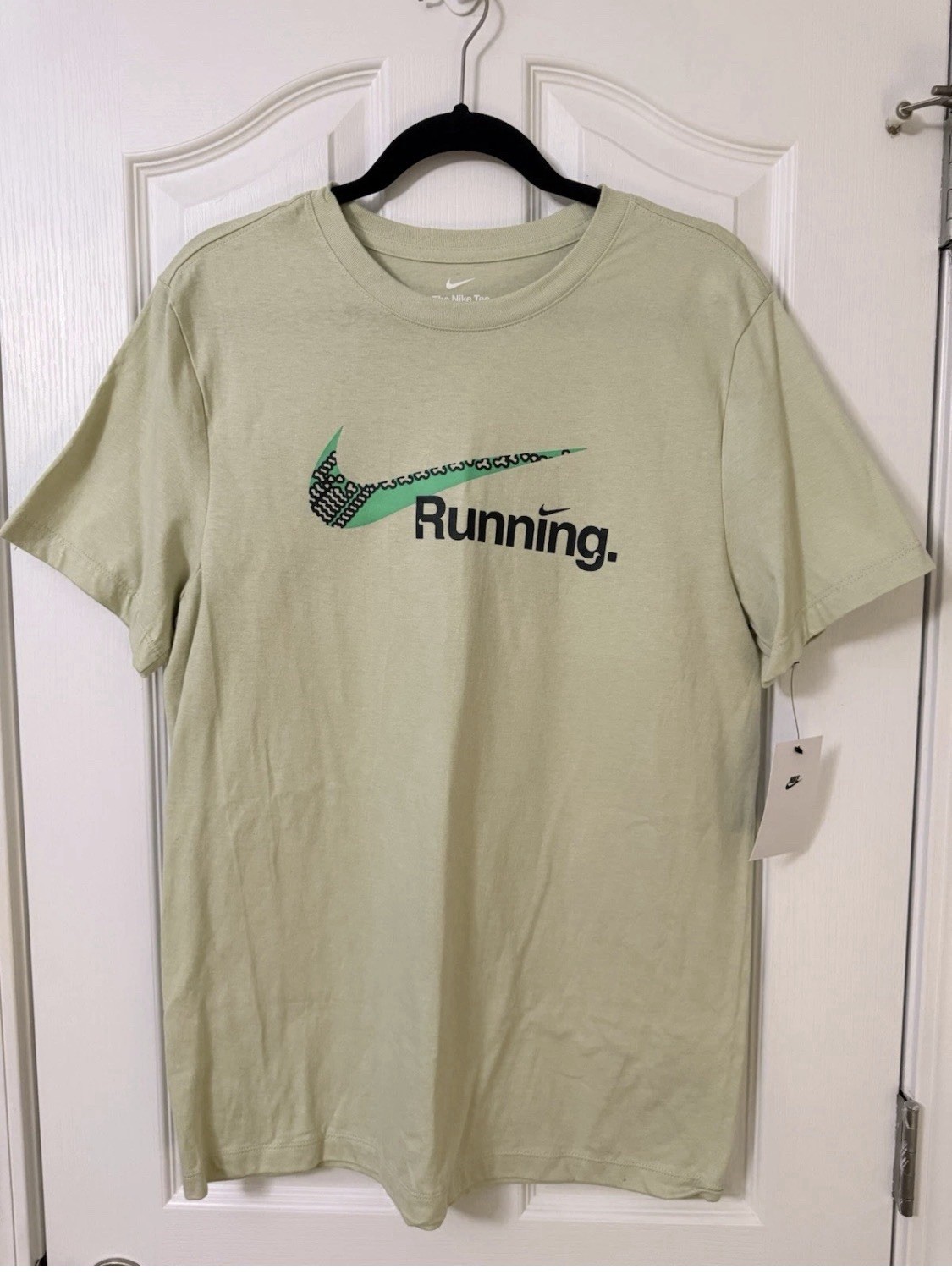 Nike Men's Light Green Graphic Print Logo Crew Neck T-Shirt Size M *NEW w/Tags* gallery
