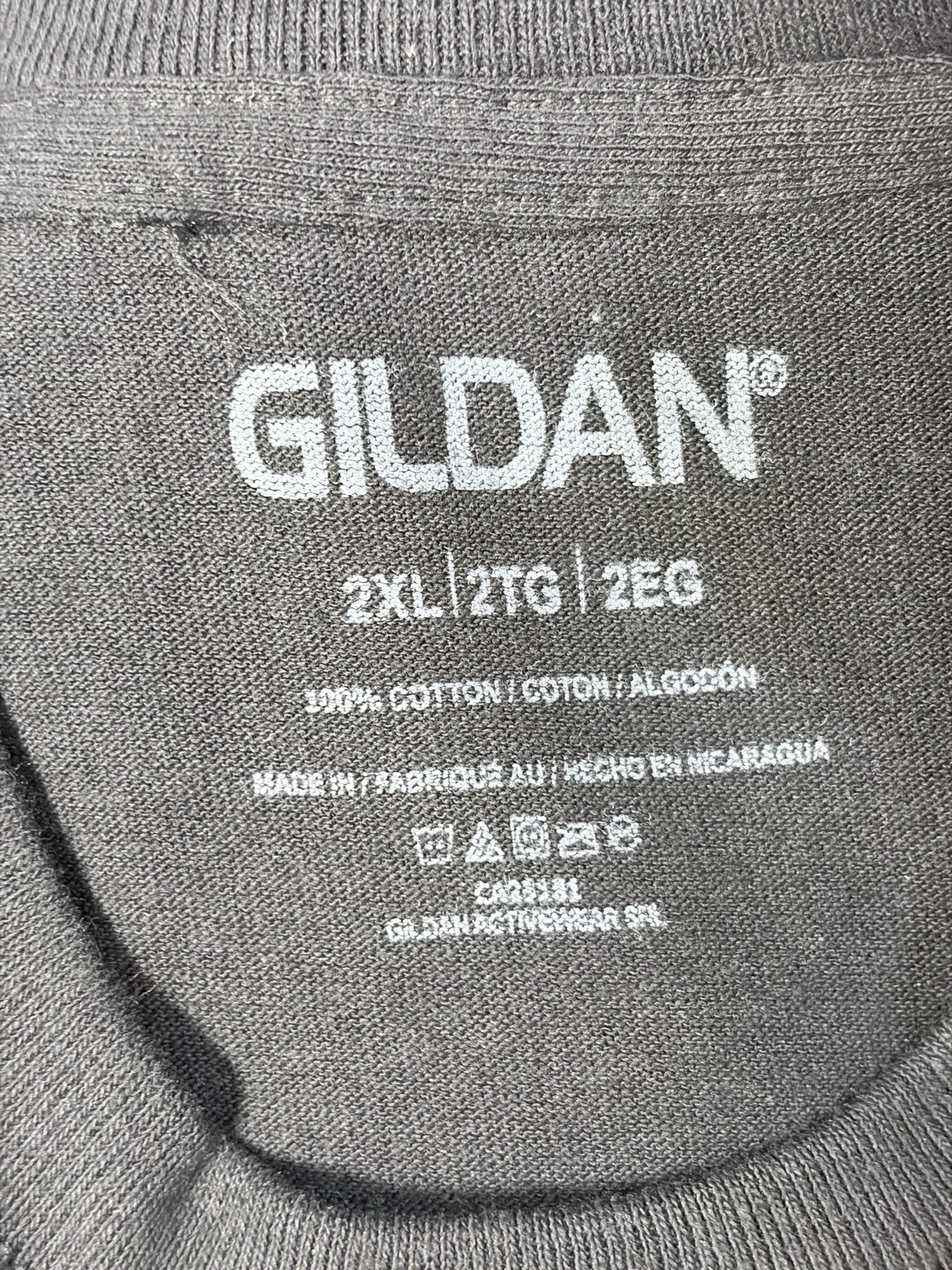Gildan 2XL Black & White Cotton Crew Neck Short Sleeve Men's Unisex T-Shirts gallery