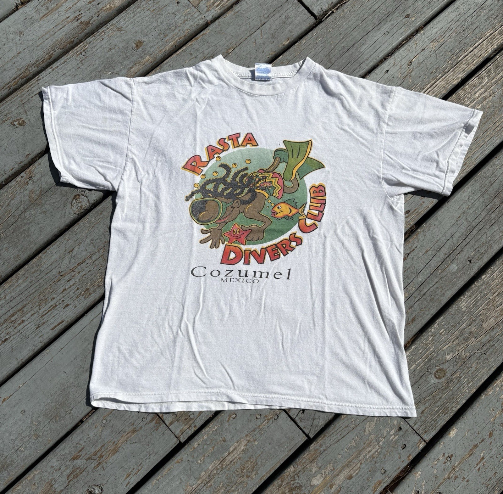 Vintage Rasta Divers Club Cozumel Mexico Tourist Tee Shirt Medium White Fish gallery
