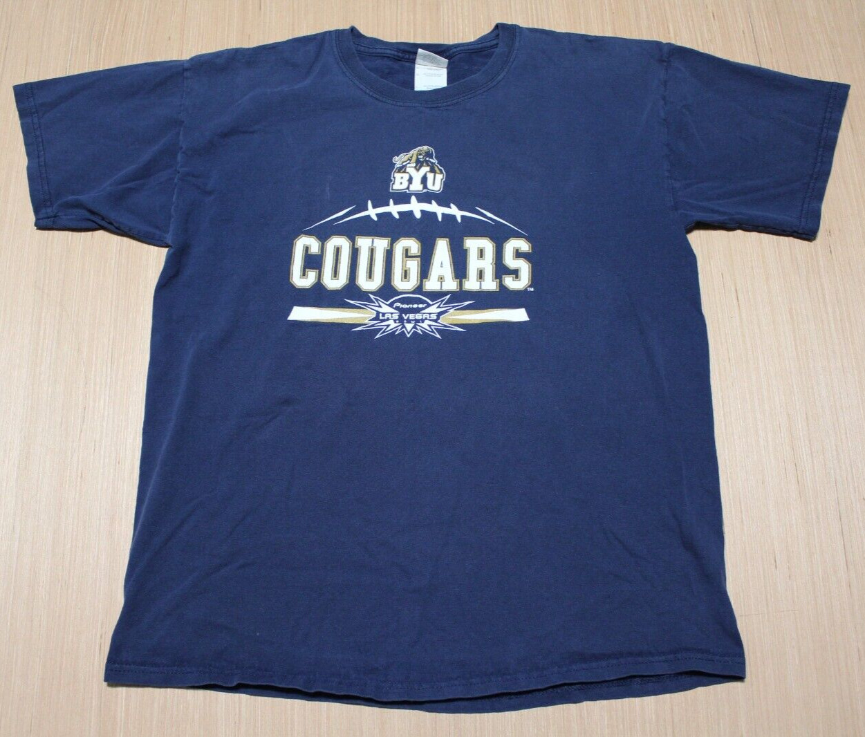 BYU Cougars Football Las Vegas Pioneer Bowl Shirt Mens Size L 2009 Y2K