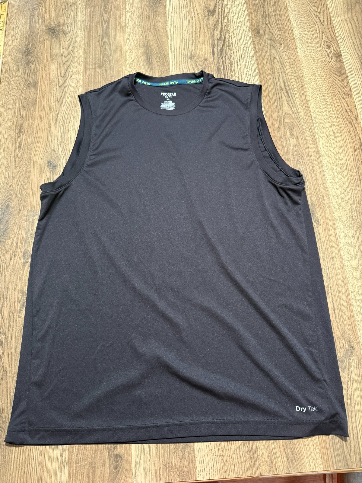 Tek Gear Shirt Men’s Size XL Black Sleeveless Activewear Dry Tek Round Neck