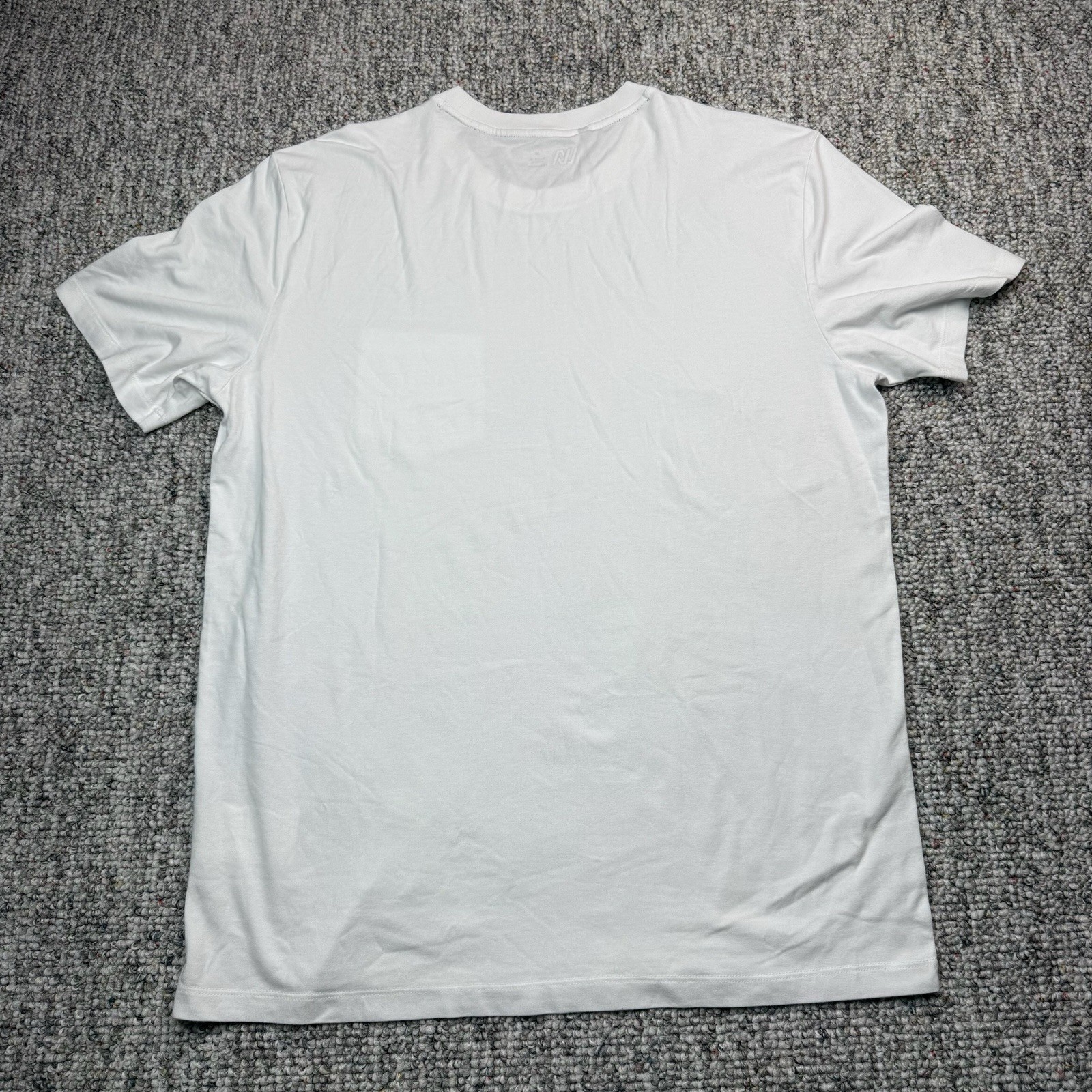 VRST Shirt Mens Medium Essential Pocket Tee Short Sleeve White NWT gallery