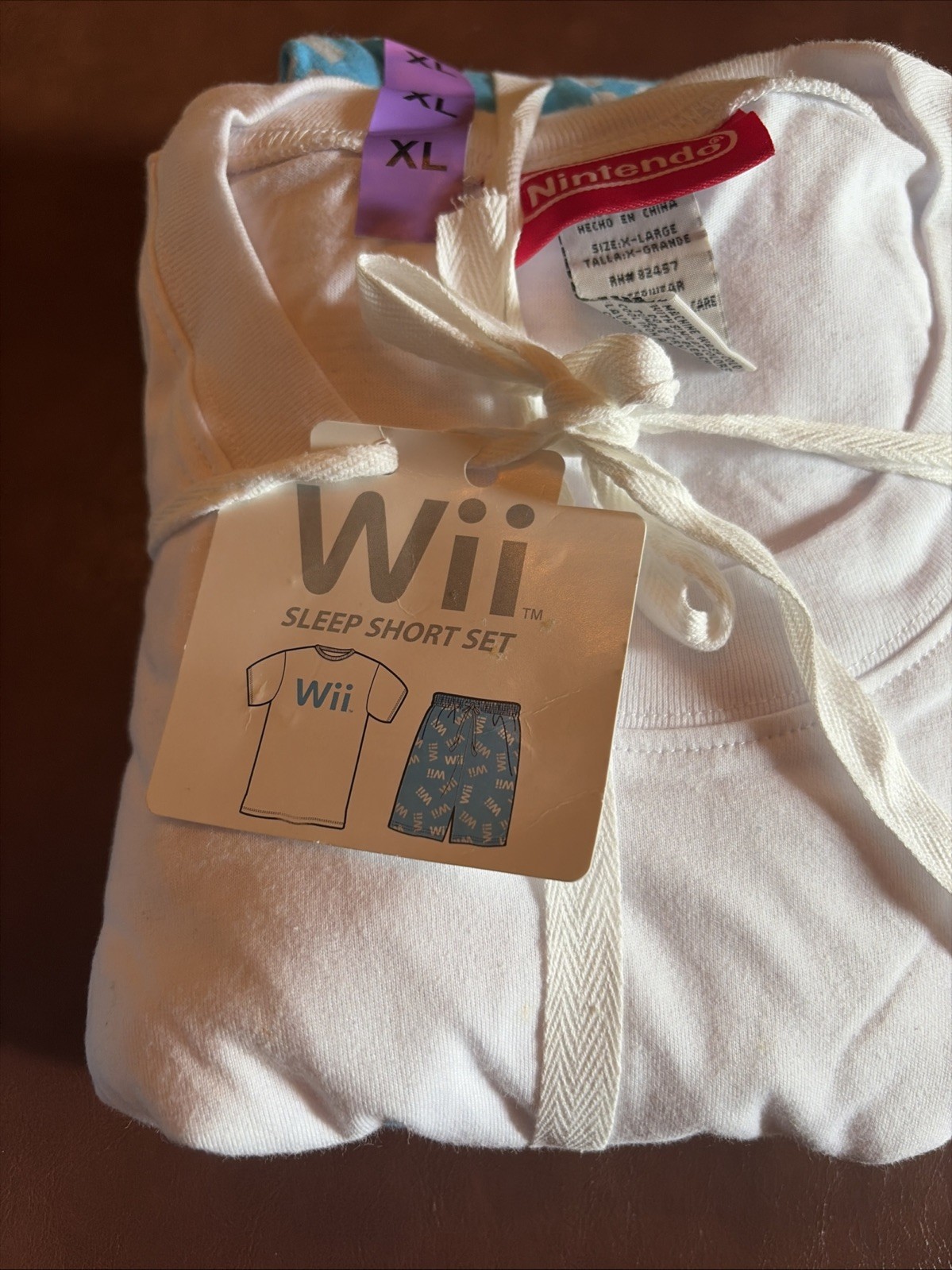 NEW Nintendo Wii 2009 XL Promo Shirt And Shorts Logo Promotional Item NICE! gallery