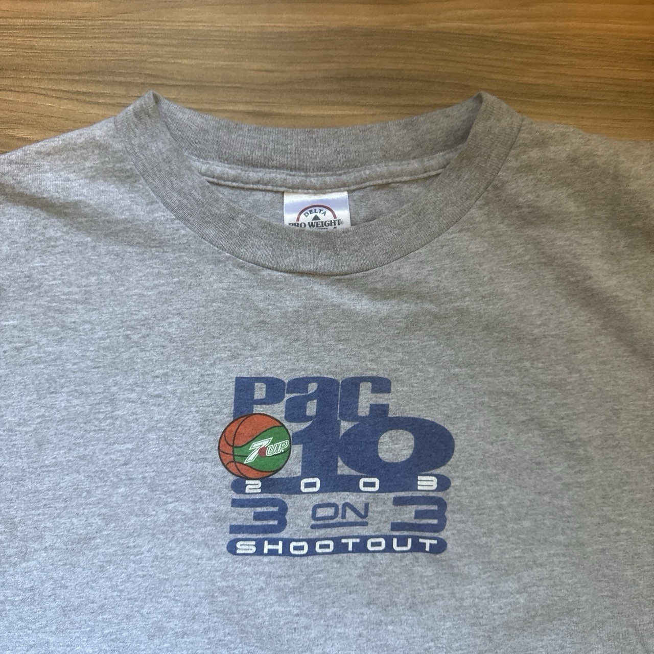 Delta Pro Weight Pac-10 2003 7UP 3 on 3 Shootout Graphic T-Shirt Men's L gallery