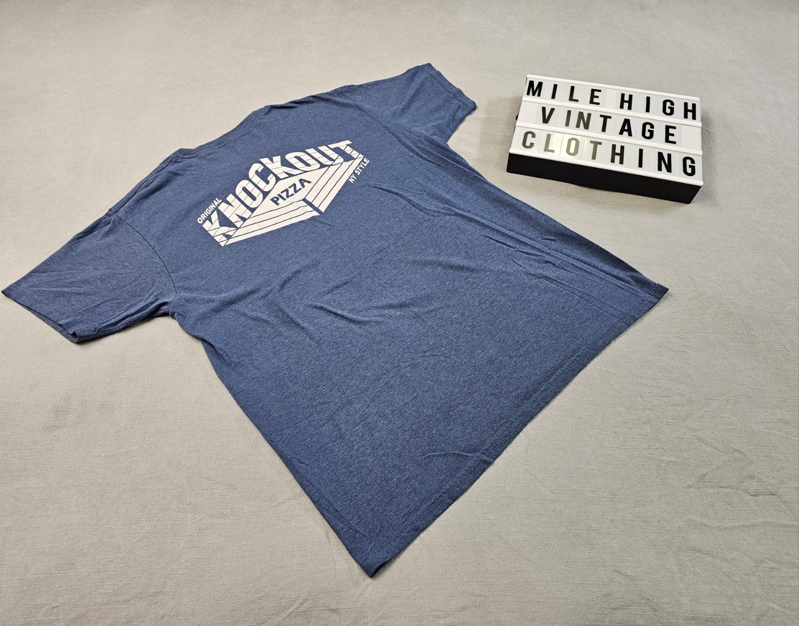 Retro Knockout Pizza Men's Shirt L NY Style Blue Food Tee Pop Culture Work gallery