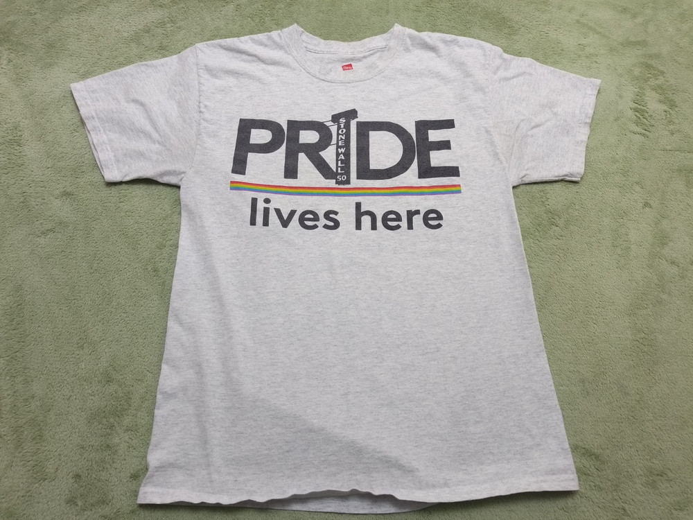 Comcast NBCUniversal Xfinity Pride Lives Here T-Shirt Stonewall 50 LGBT Pride M