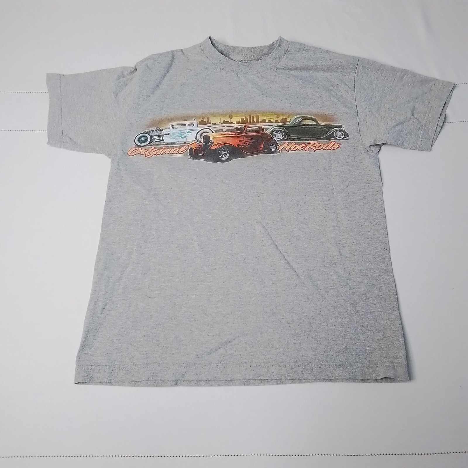 ​Modern VTG Out of Bounds Graphic Tee Medium Gray Original Hot Rods Classic Car gallery