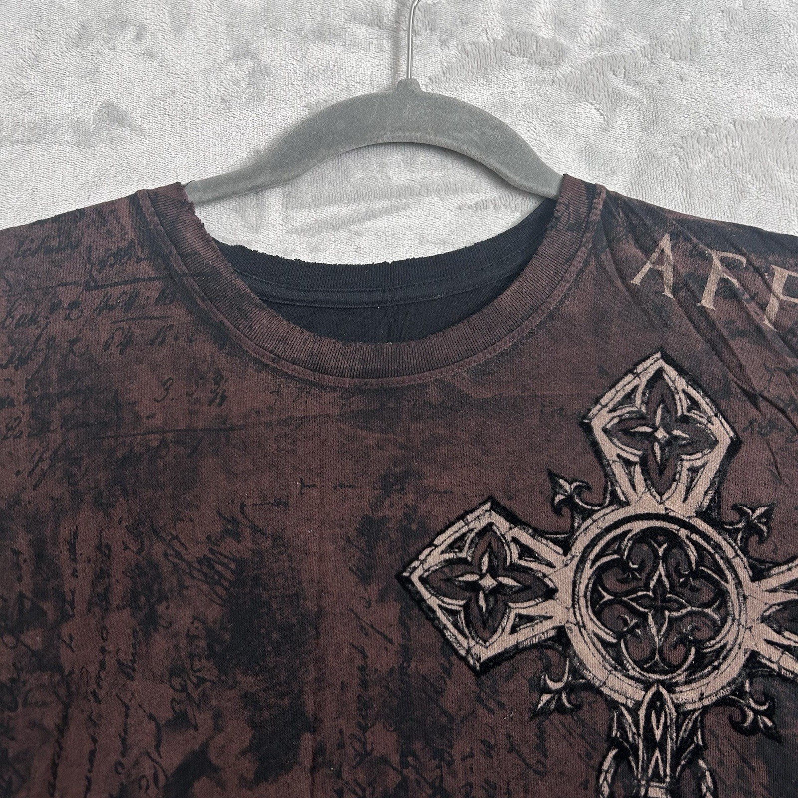 Vintage Affliction T-Shirt Mens XL Brown Felt Wings Cross Los Angeles Grunge Y2K gallery