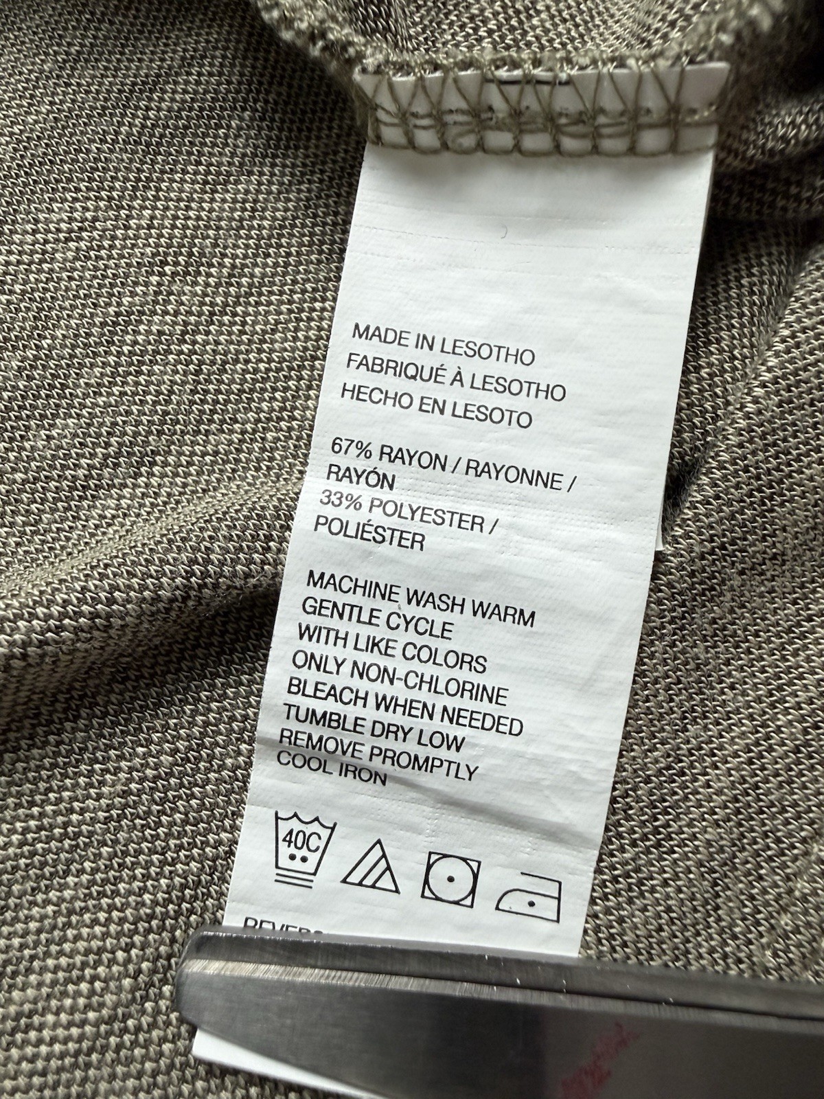 Van Heusen Shirt Mens XL Beige Rayon Blend Crewneck Short Sleeve Casual Top gallery