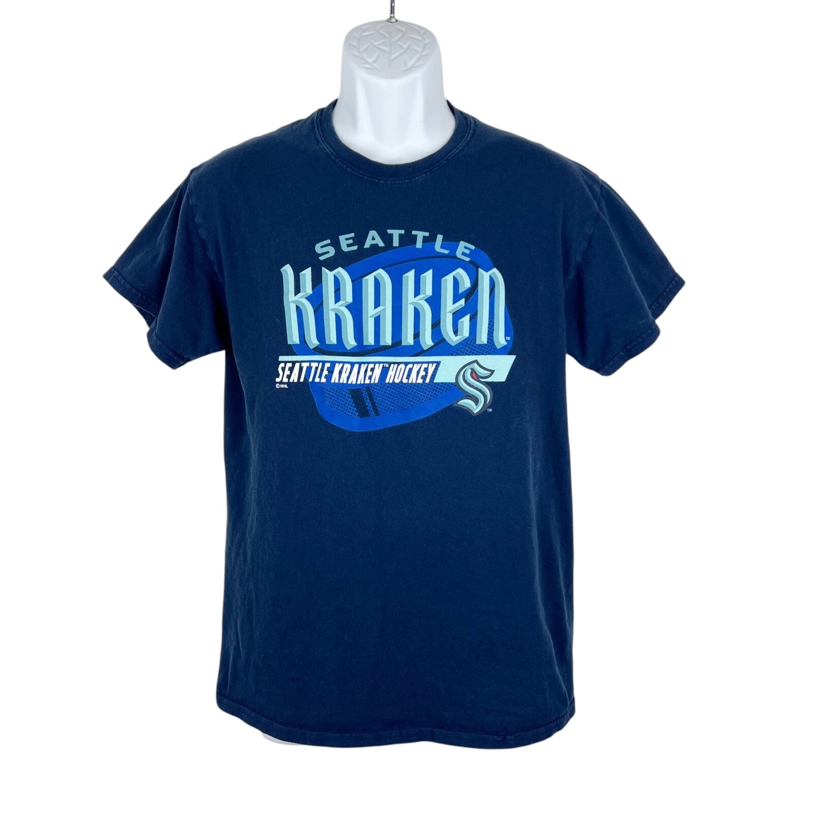 Seattle Kraken Shirt Men Medium Blue Short Sleeve Hockey NHL Short Sleeve Tee gallery