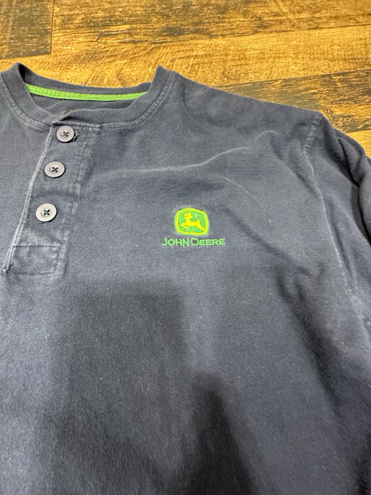 JOHN DEERE Leather Logo Long Sleeve T-Shirt L Henley Button Up 100% Cotton Blue gallery
