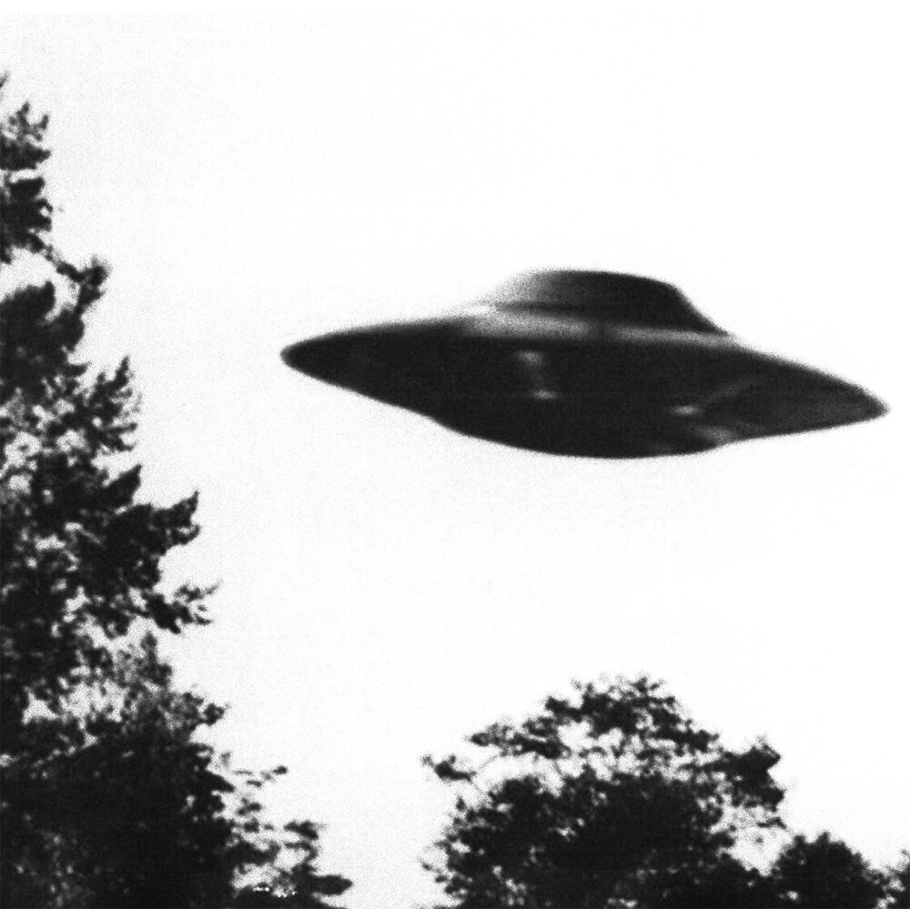 UFO t-shirt, I want to believe t-shirt, glow in the dark, Area 51 t-shirt, Alien gallery