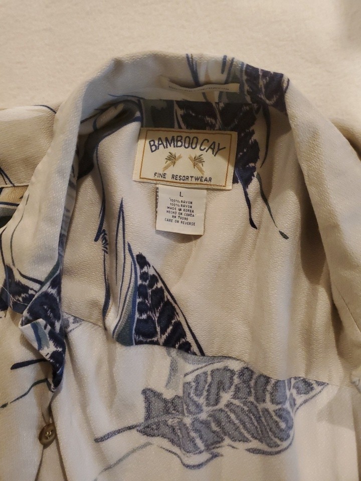 Bamboo Cay Men's Hawaiian Floral Button up 100% Rayon L Short sleeve Shirt gallery