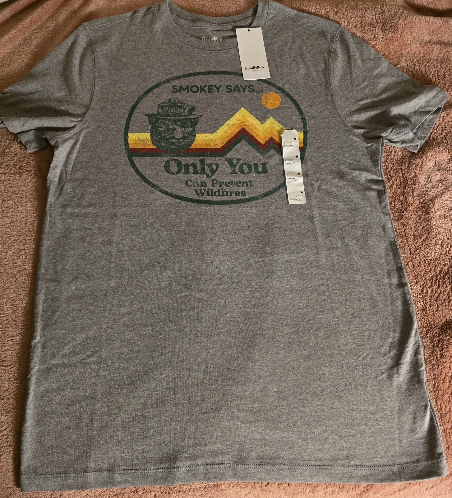NWT Smokey the Bear Adult Medium T Shirt